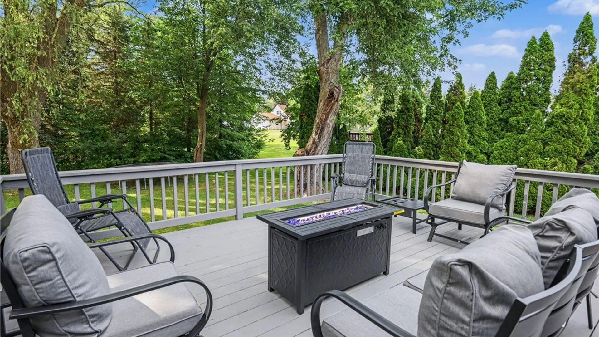 Property at 16 Strussenberg Drive, Parma, NY 14468 25