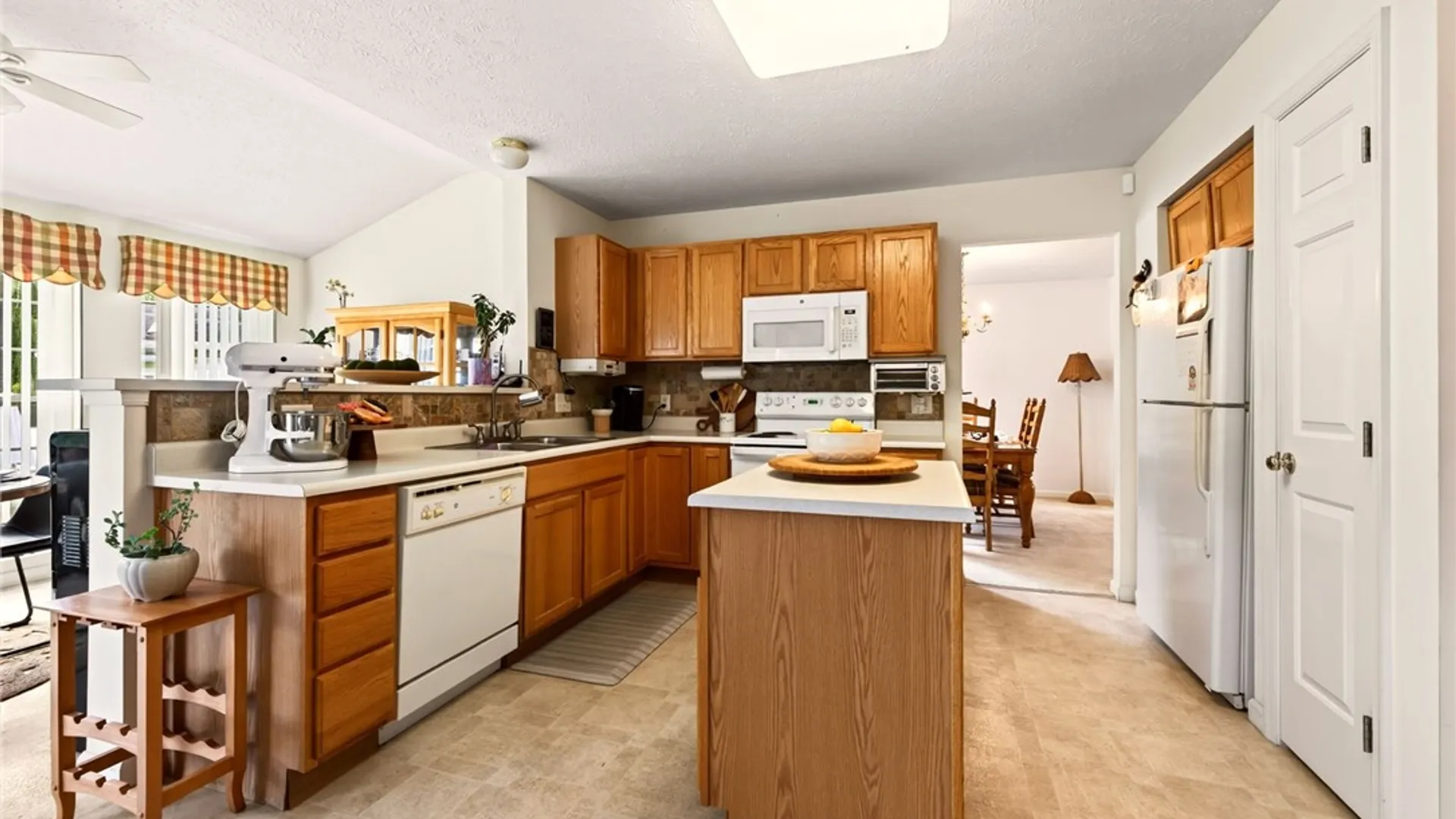 Property at 43 Butterfly Lane, Henrietta, NY 14586 13