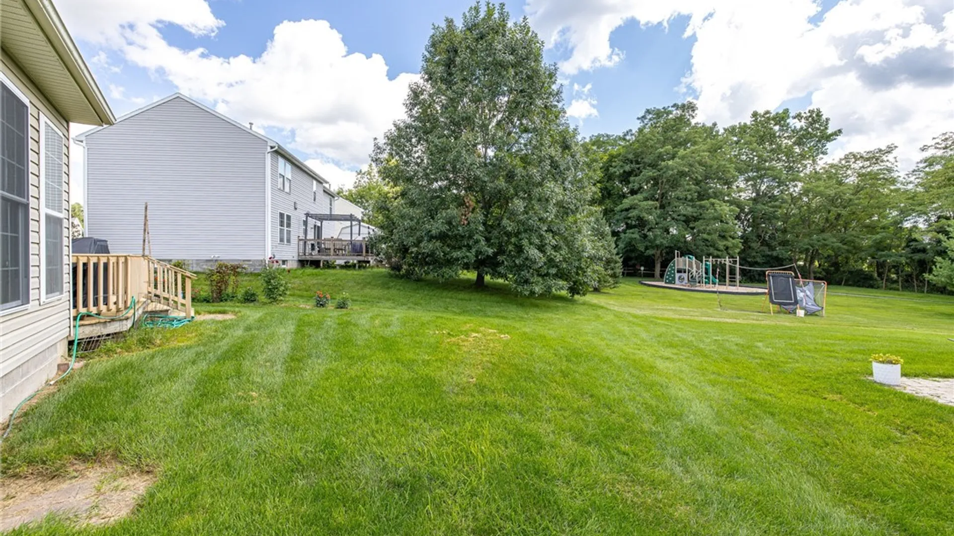 Property at 43 Butterfly Lane, Henrietta, NY 14586 34