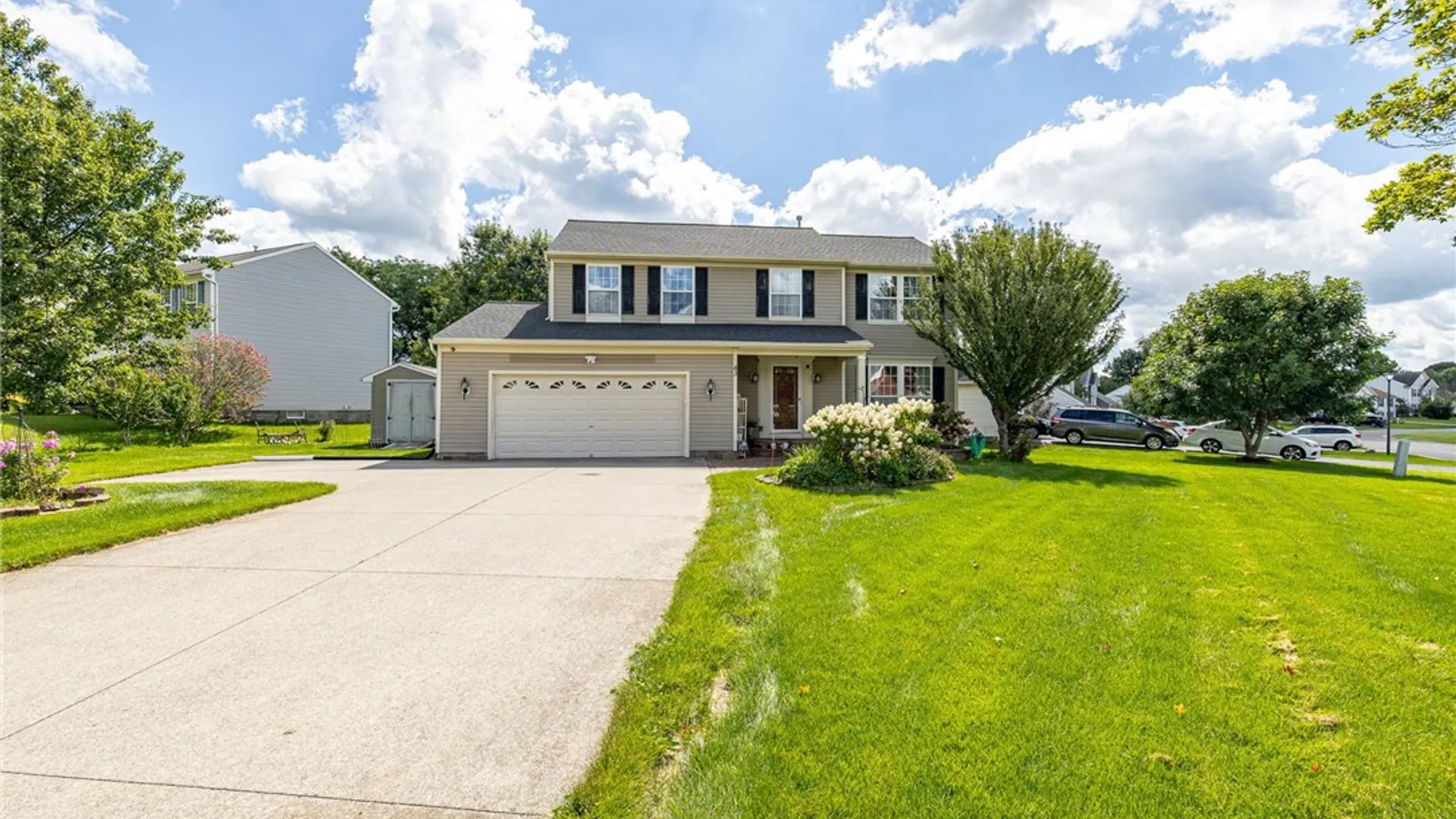 Property at 43 Butterfly Lane, Henrietta, NY 14586 3