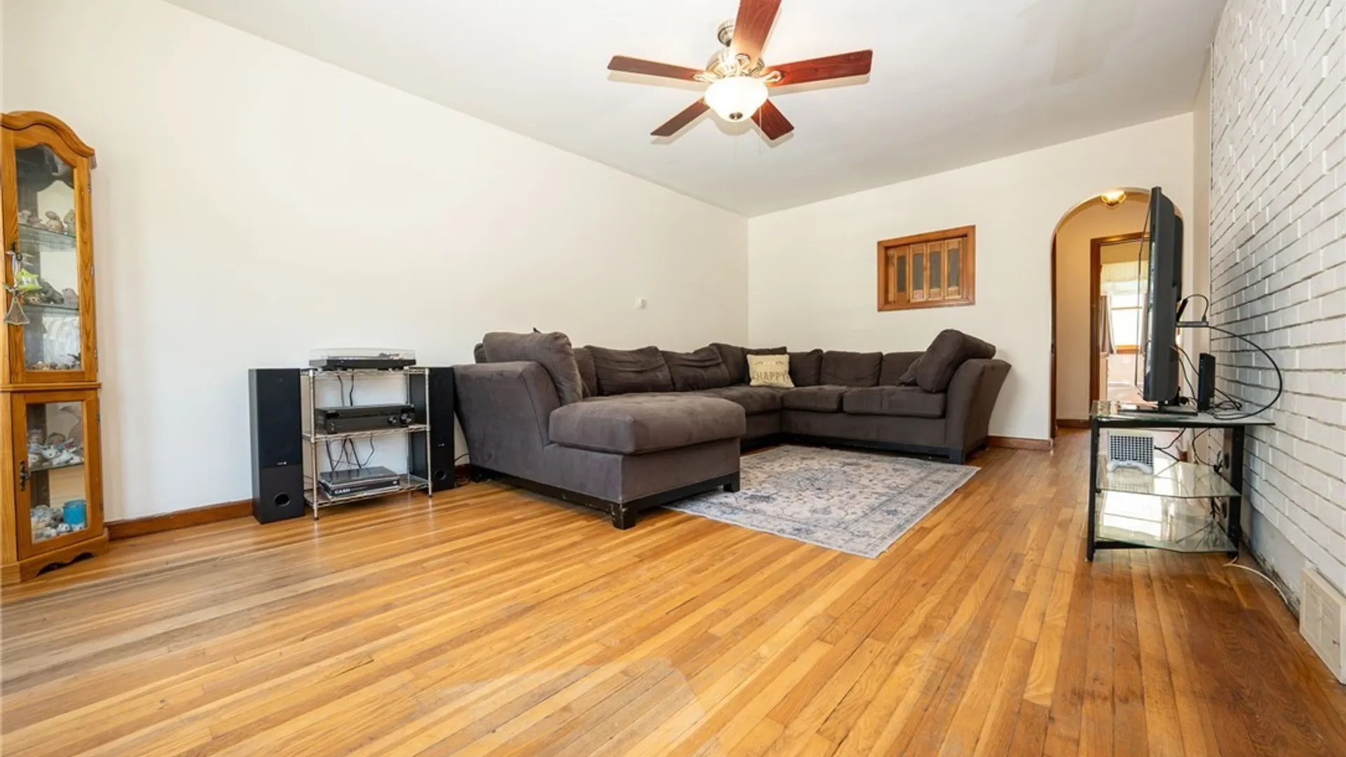 Property at 4 Kent Avenue, Hamburg, NY 14219 7