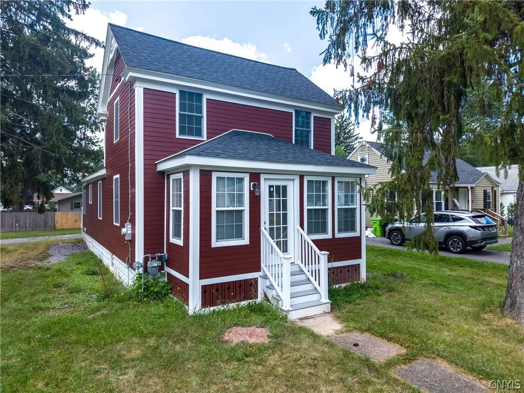 Property at 201 Plymouth Avenue, Salina, NY 13211