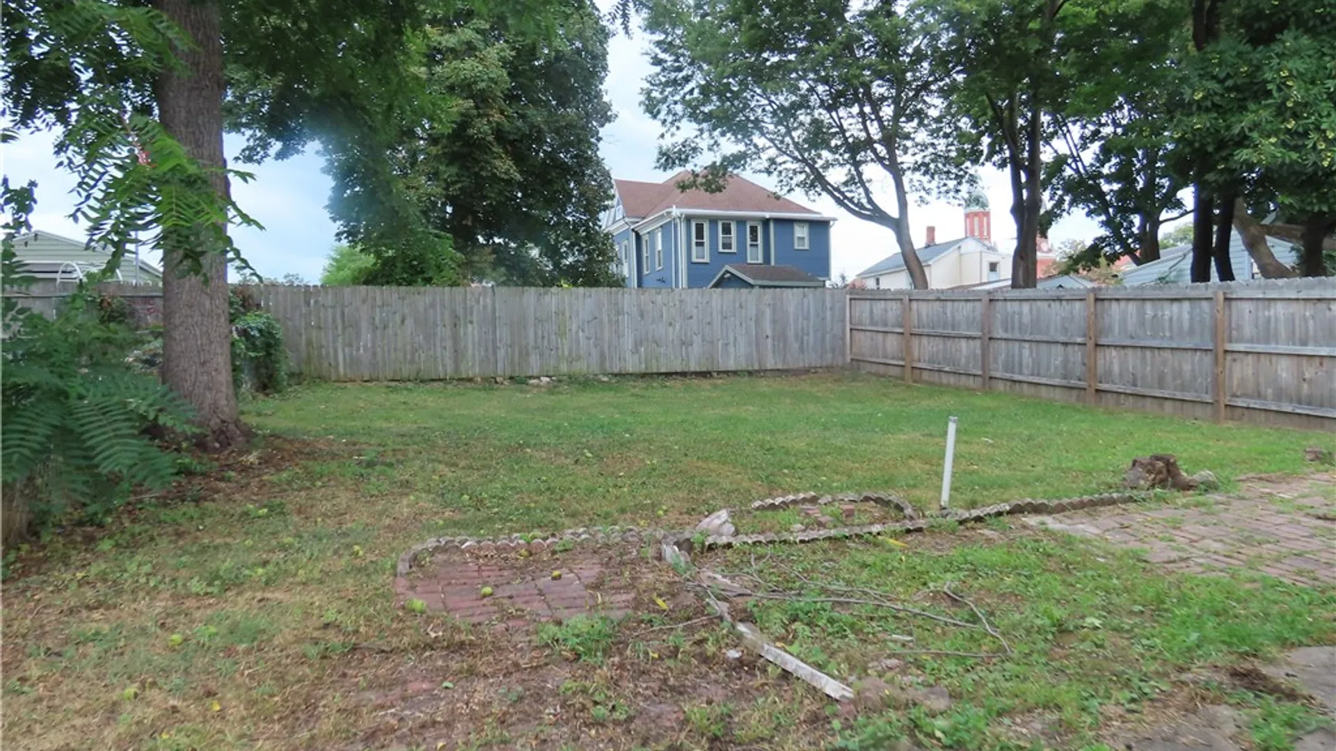 Property at 1807 Lodi Street, Syracuse, NY 13208 4