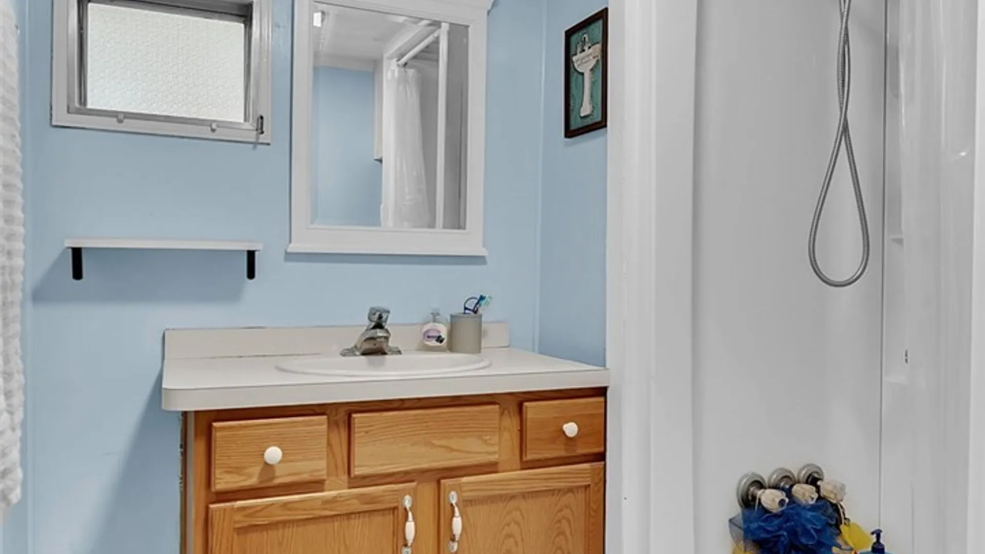 Property at 18 Annamarie, Cheektowaga, NY 14225 12