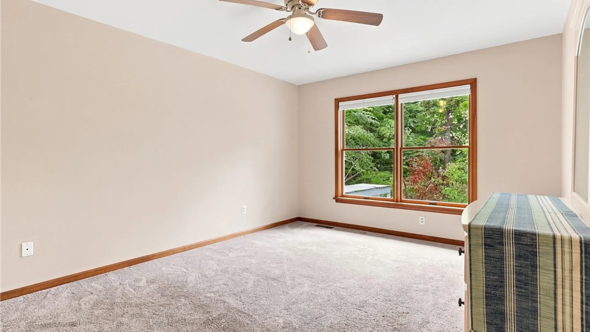 Property at 13 Medford Way, Victor, NY 14564 22