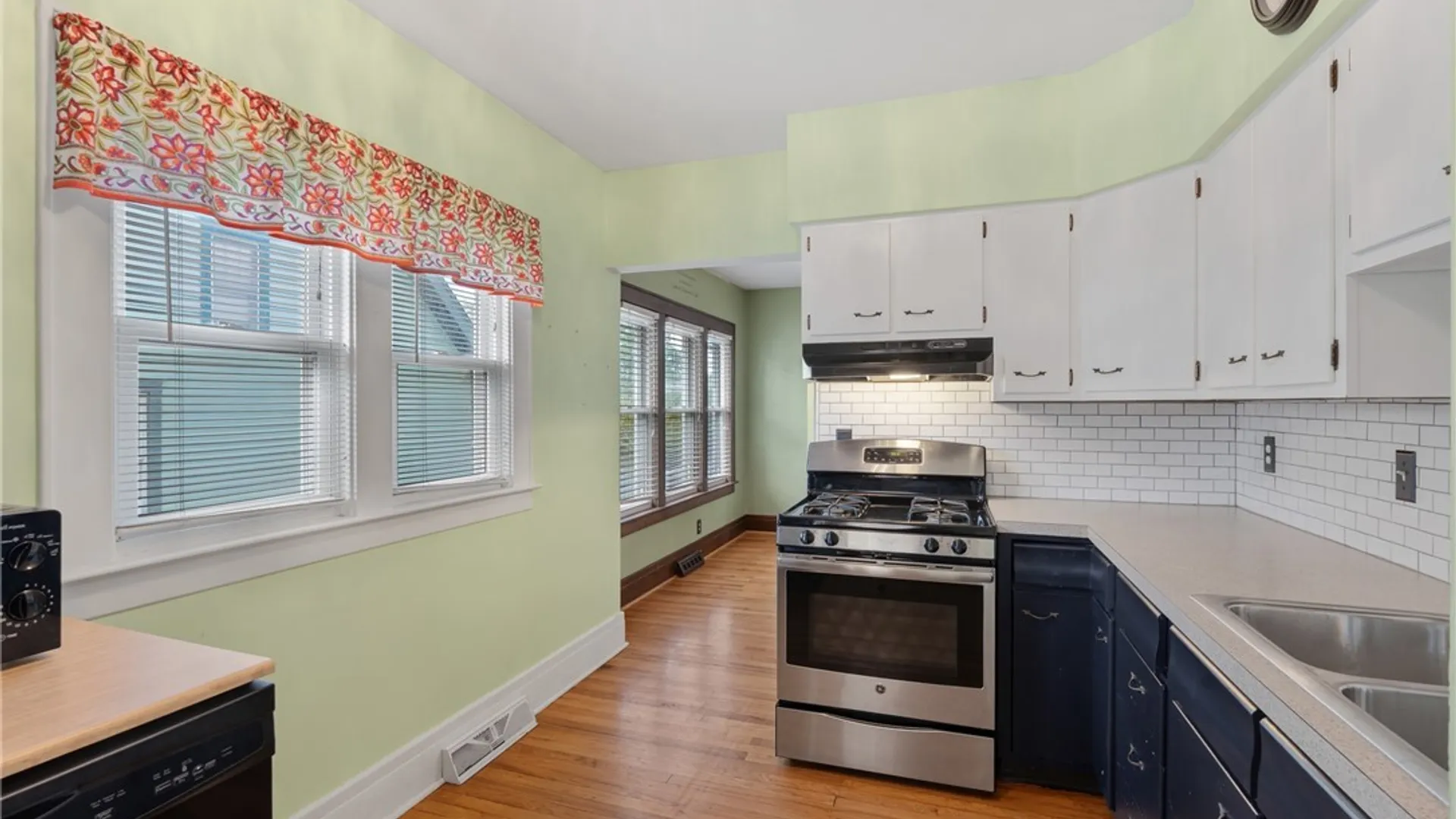 Property at 245 Dale Street, Syracuse, NY 13208 12