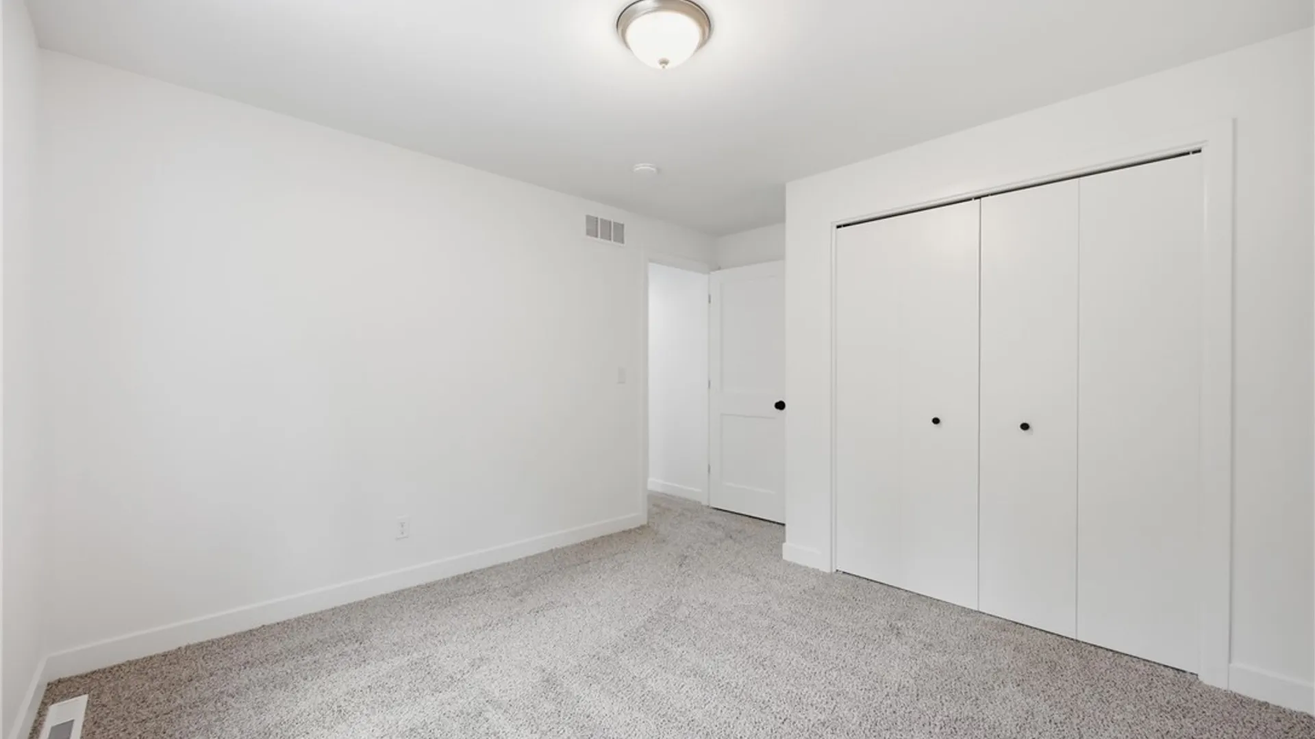 Property at 113 Meadow Spring Lane, Amherst, NY 14051 18