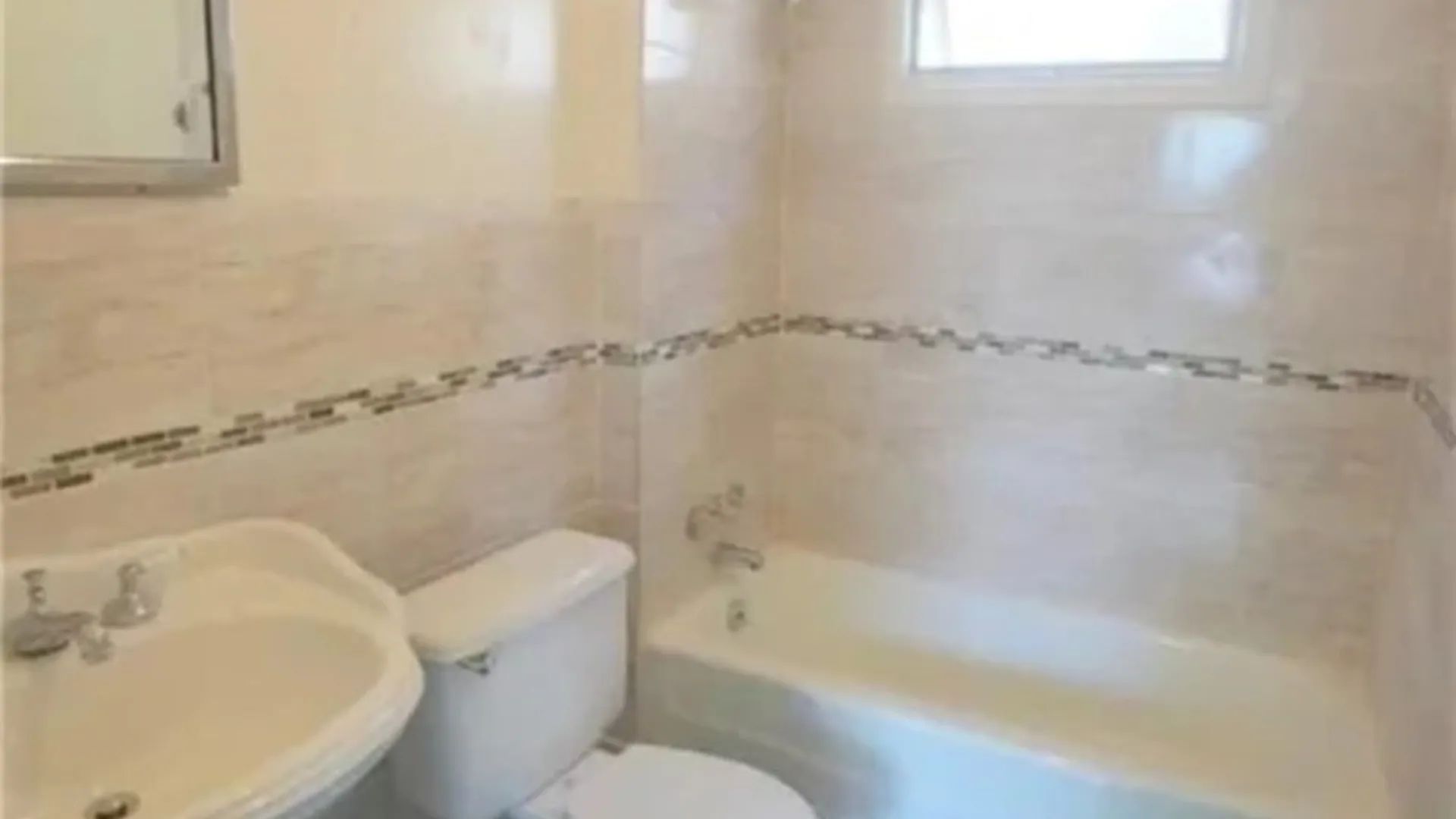 Property at 613 Goodyear Avenue, Buffalo, NY 14211 15