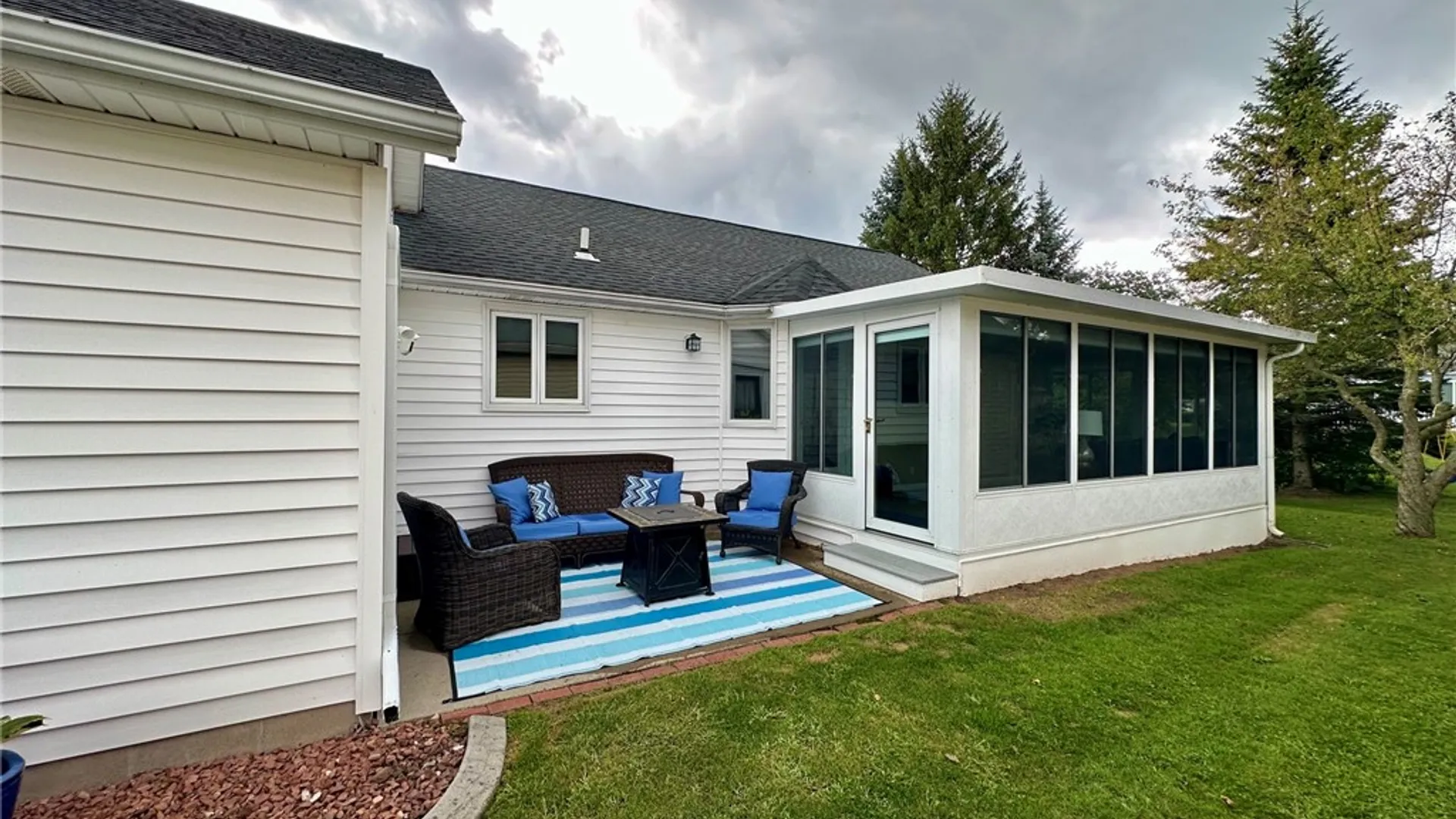 Property at 20 Olivia Circle, Greece, NY 14626 24