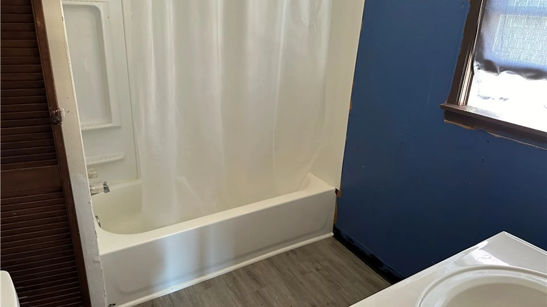 Property at 2405 Michigan Avenue, Niagara Falls, NY 14305 9
