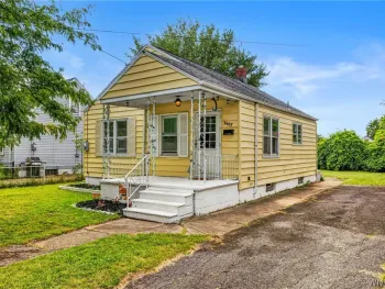 Property at 3607 Ferry Avenue, Niagara Falls, NY 14301