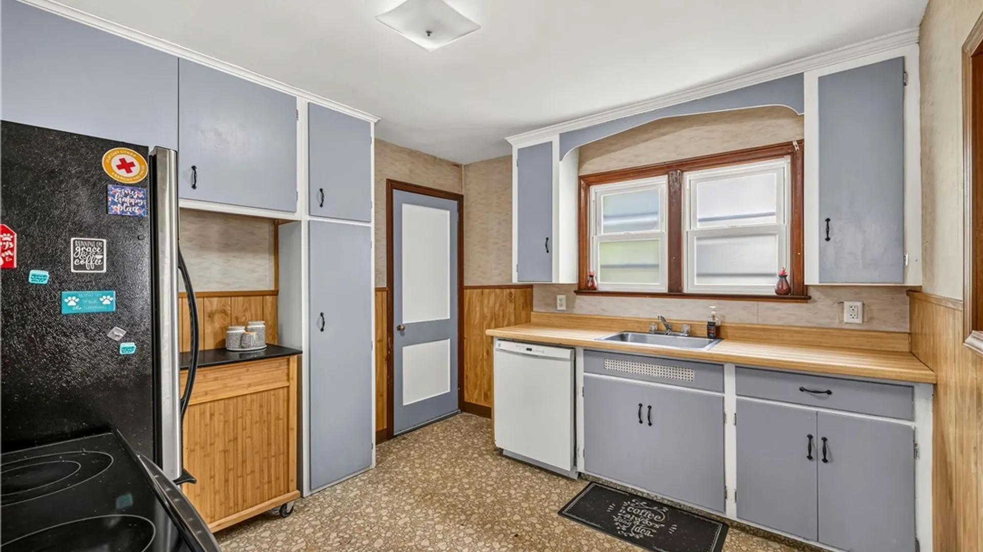 Property at 3607 Ferry Avenue, Niagara Falls, NY 14301 5