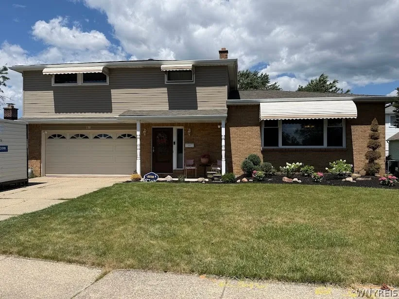 Property at 138 N Creek Drive, Cheektowaga, NY 14225