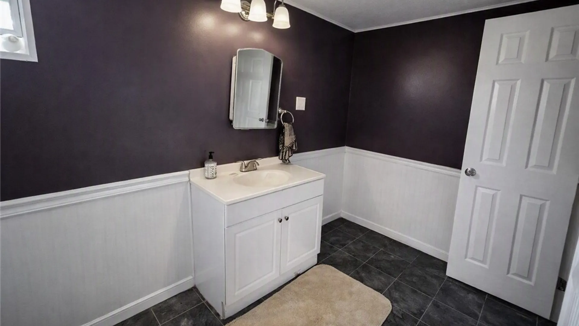 Property at 19 Grove Avenue, Auburn, NY 13021 16