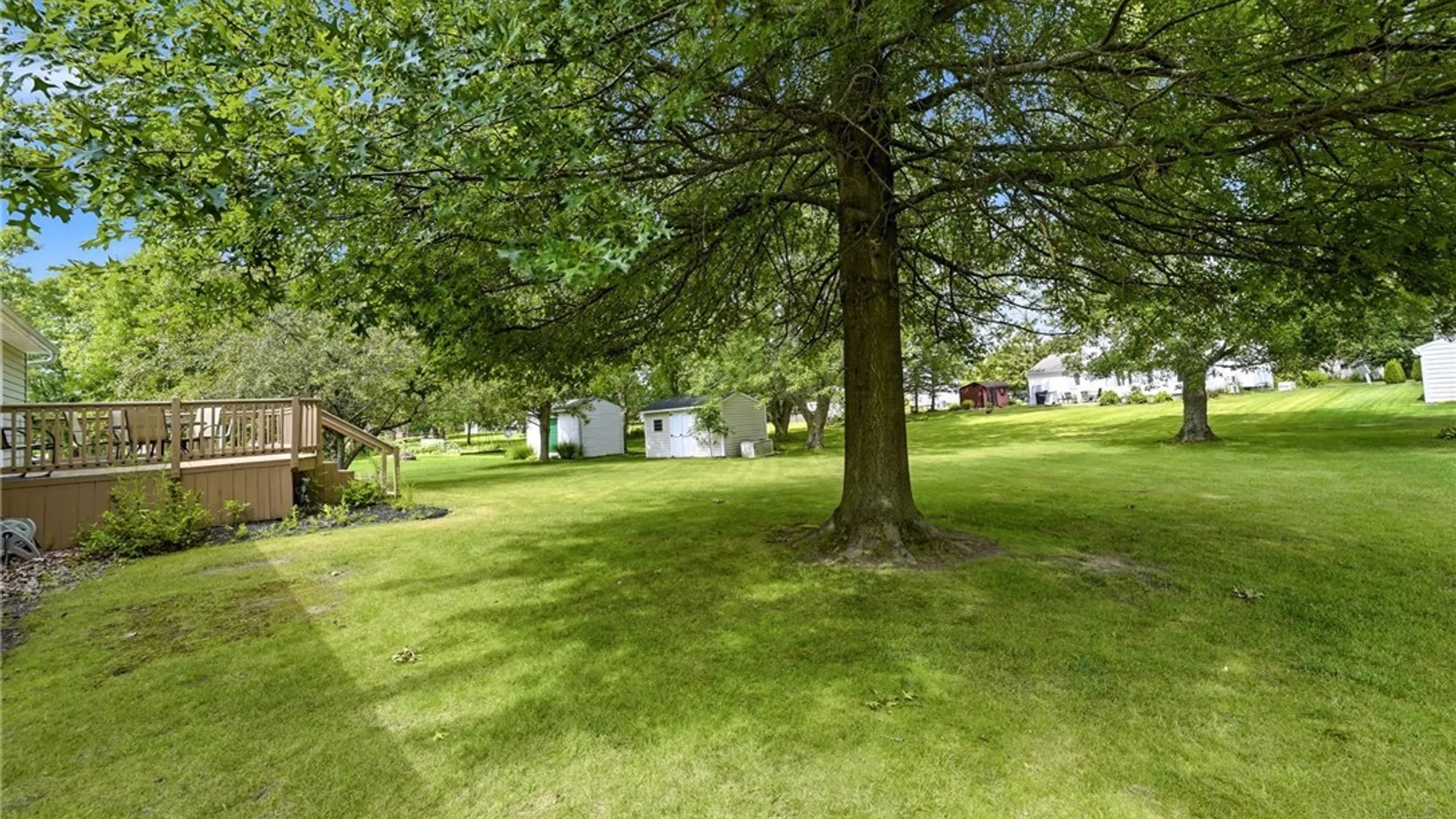 Property at 9 Partridge Walk, Lancaster, NY 14086 39