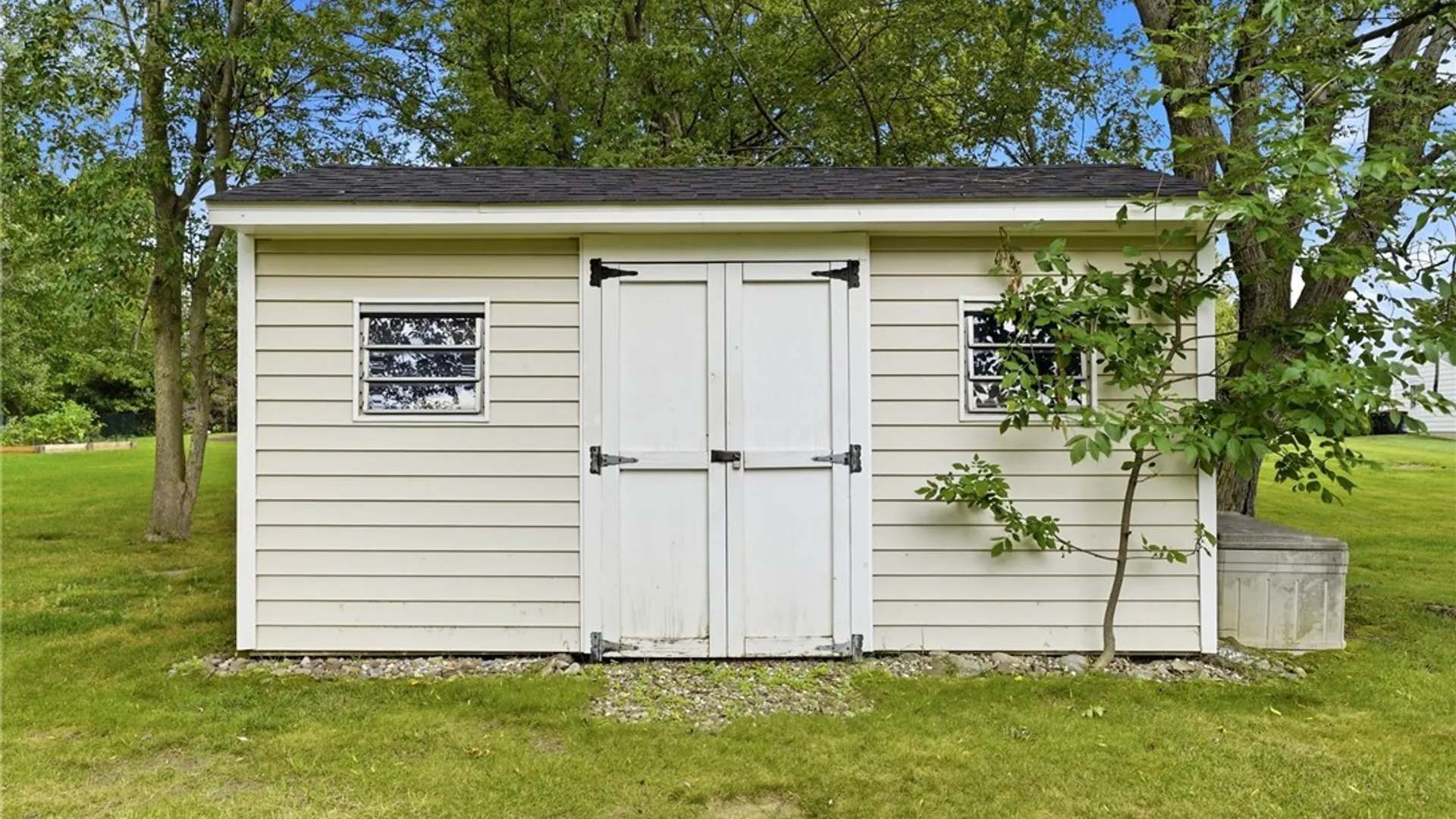 Property at 9 Partridge Walk, Lancaster, NY 14086 43