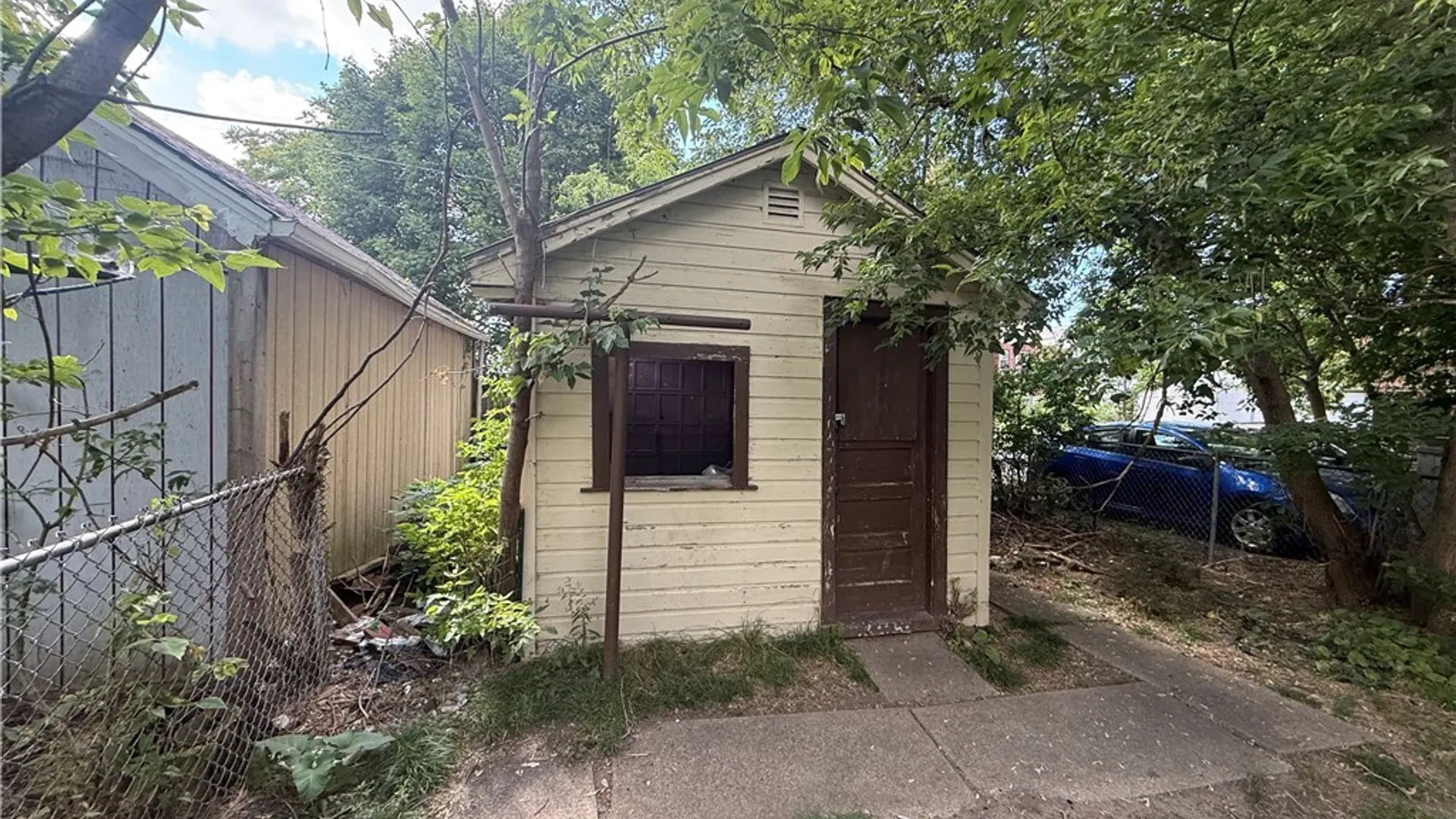 Property at 534 20th Street, Niagara Falls, NY 14301 4