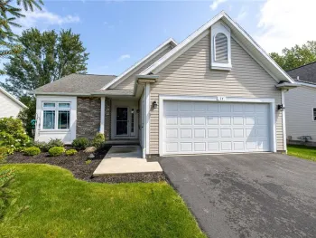 Property at 17 Foxtail Ln, Chili, NY 14514