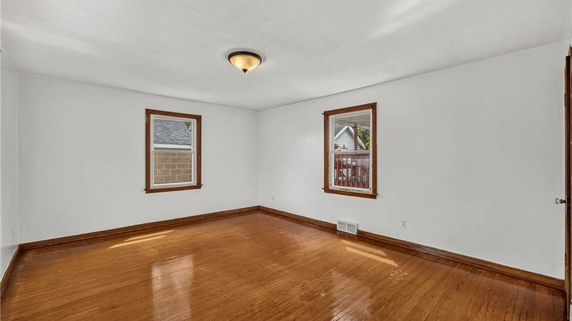 Property at 157 Woodell Avenue, Cheektowaga, NY 14211 15