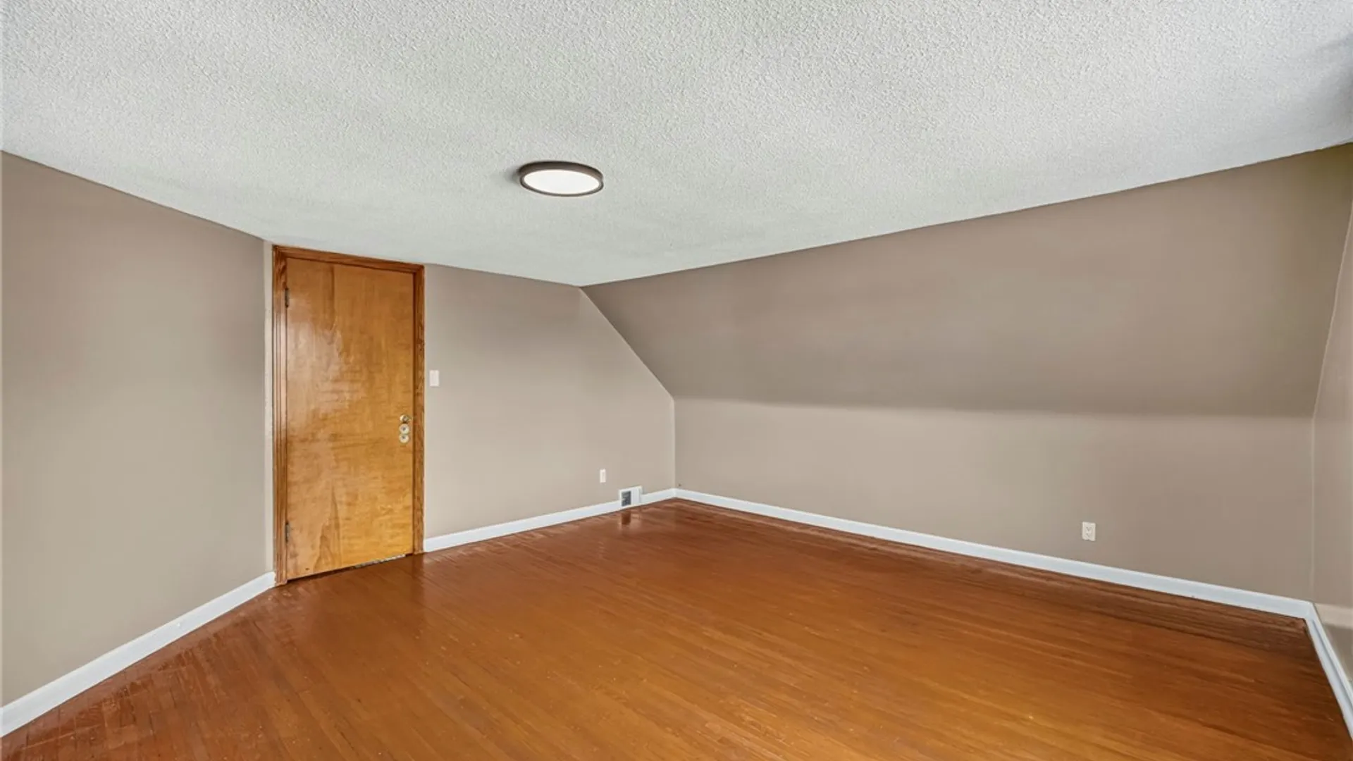 Property at 157 Woodell Avenue, Cheektowaga, NY 14211 31