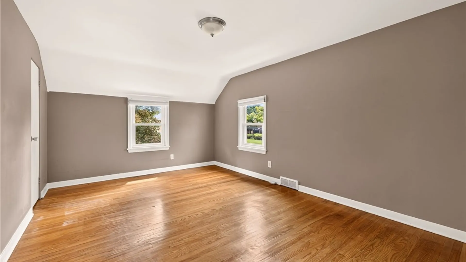 Property at 240 Rawlinson Road, Irondequoit, NY 14617 12