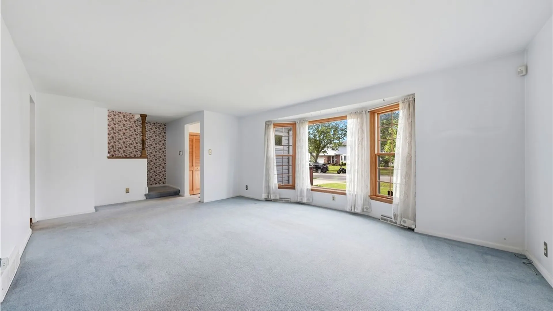 Property at 21 Lynn Lea Street, Amherst, NY 14221 11