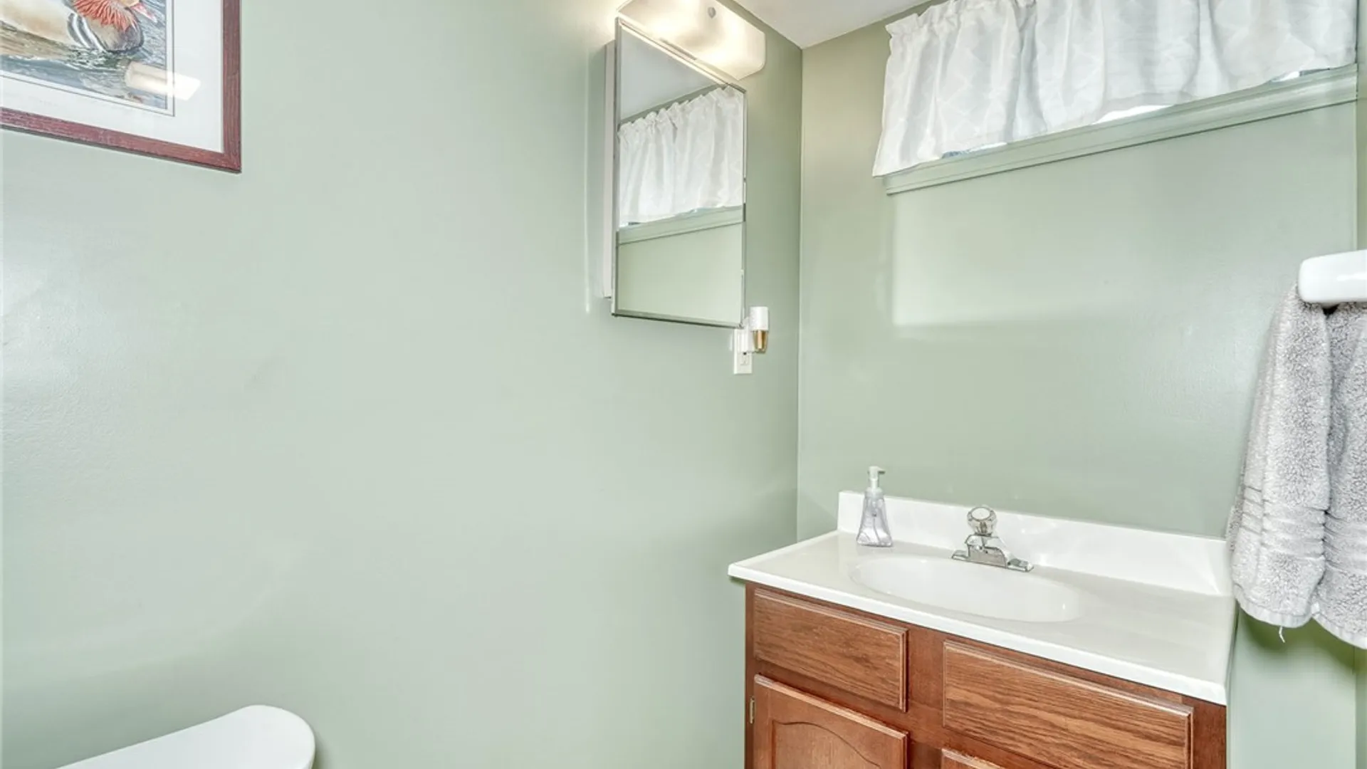 Property at 721 Close Circle, Webster, NY 14580 35