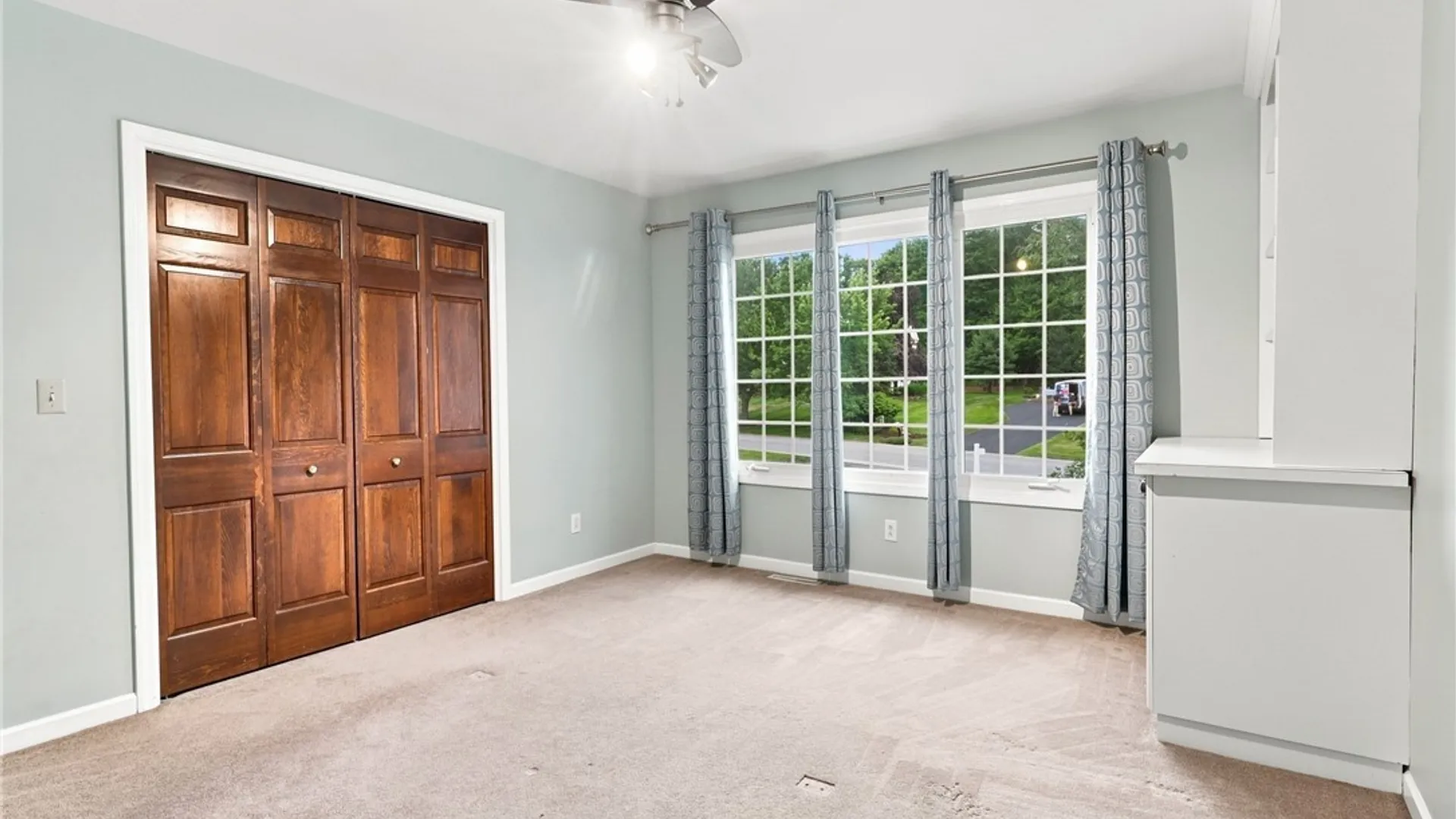 Property at 41 Brompton Court, Orchard Park, NY 14127 24