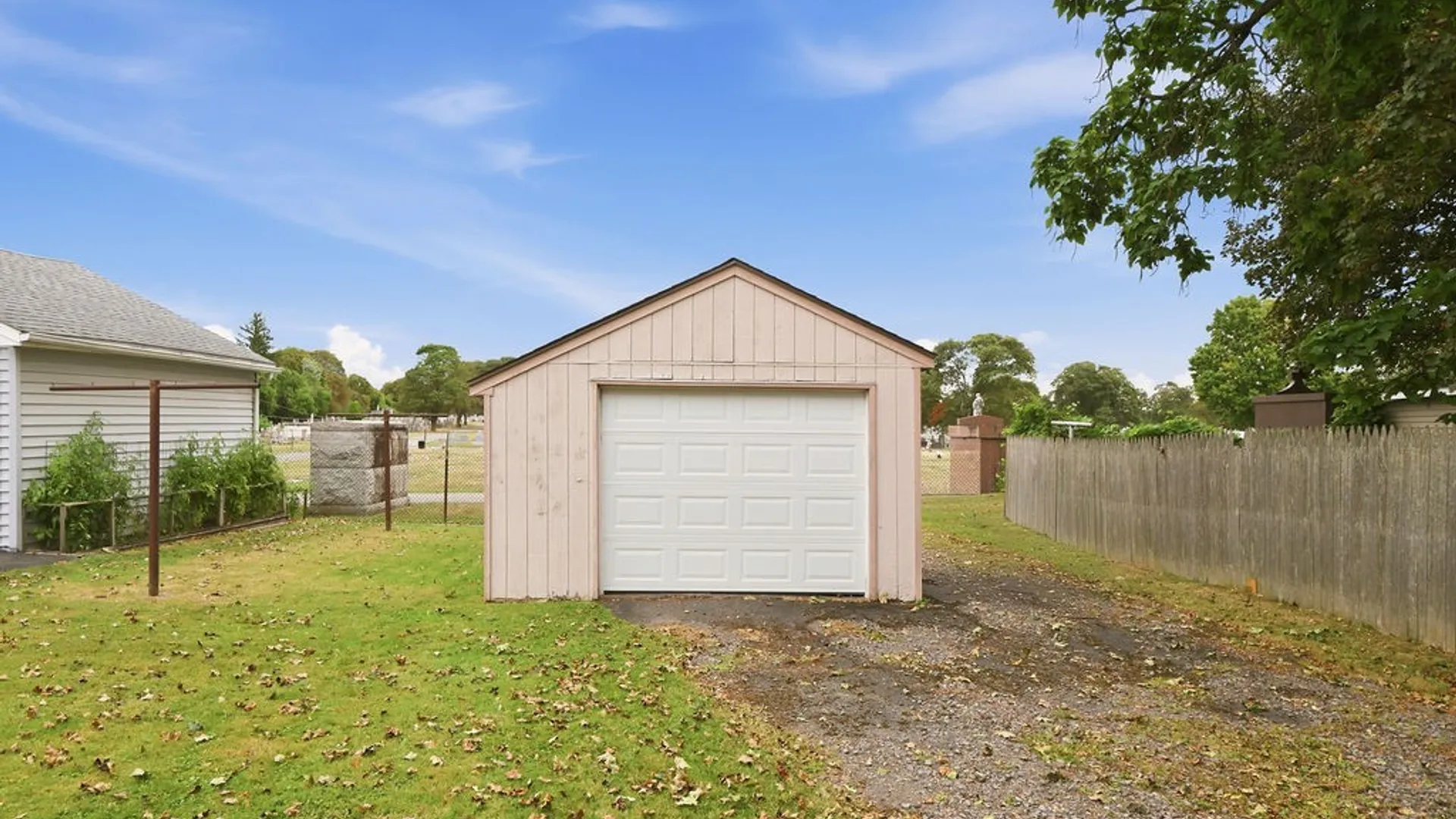 Property at 150 Harford Road, Syracuse, NY 13208 25