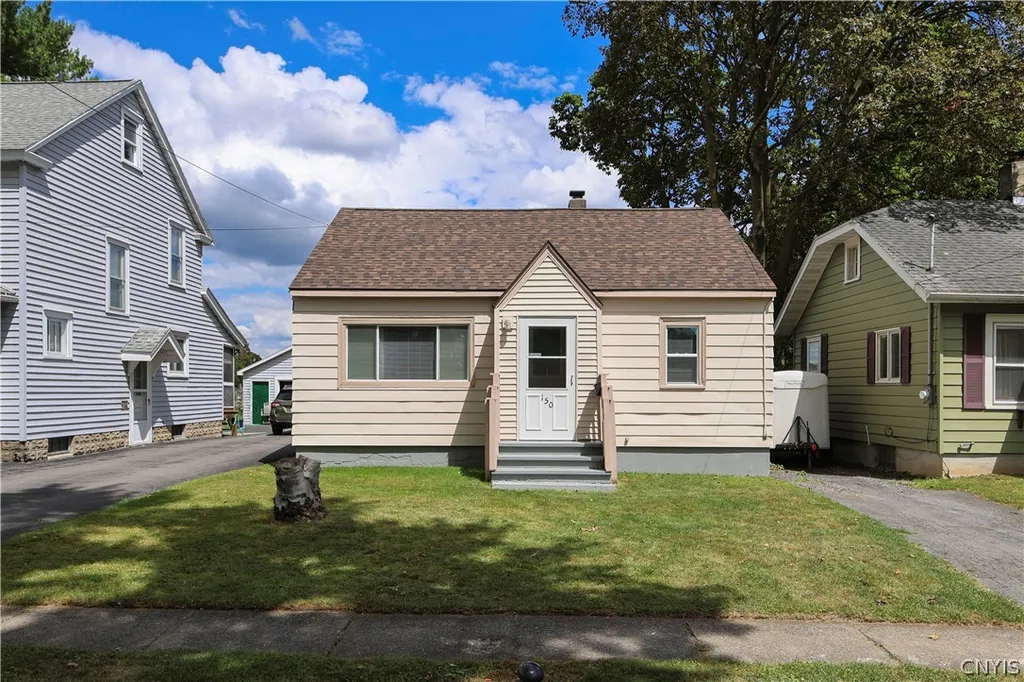 Property at 150 Harford Road, Syracuse, NY 13208