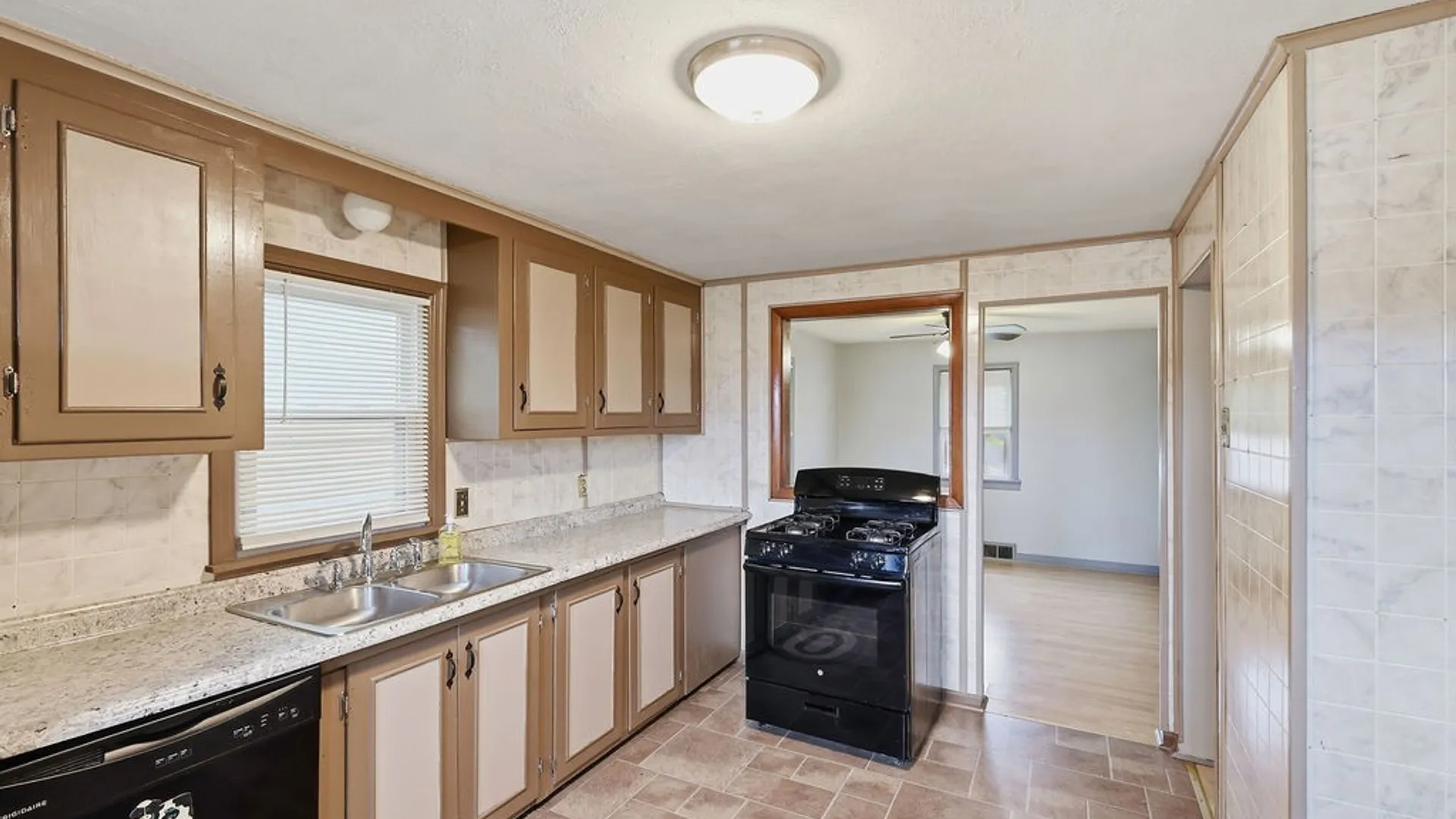 Property at 150 Harford Road, Syracuse, NY 13208 11