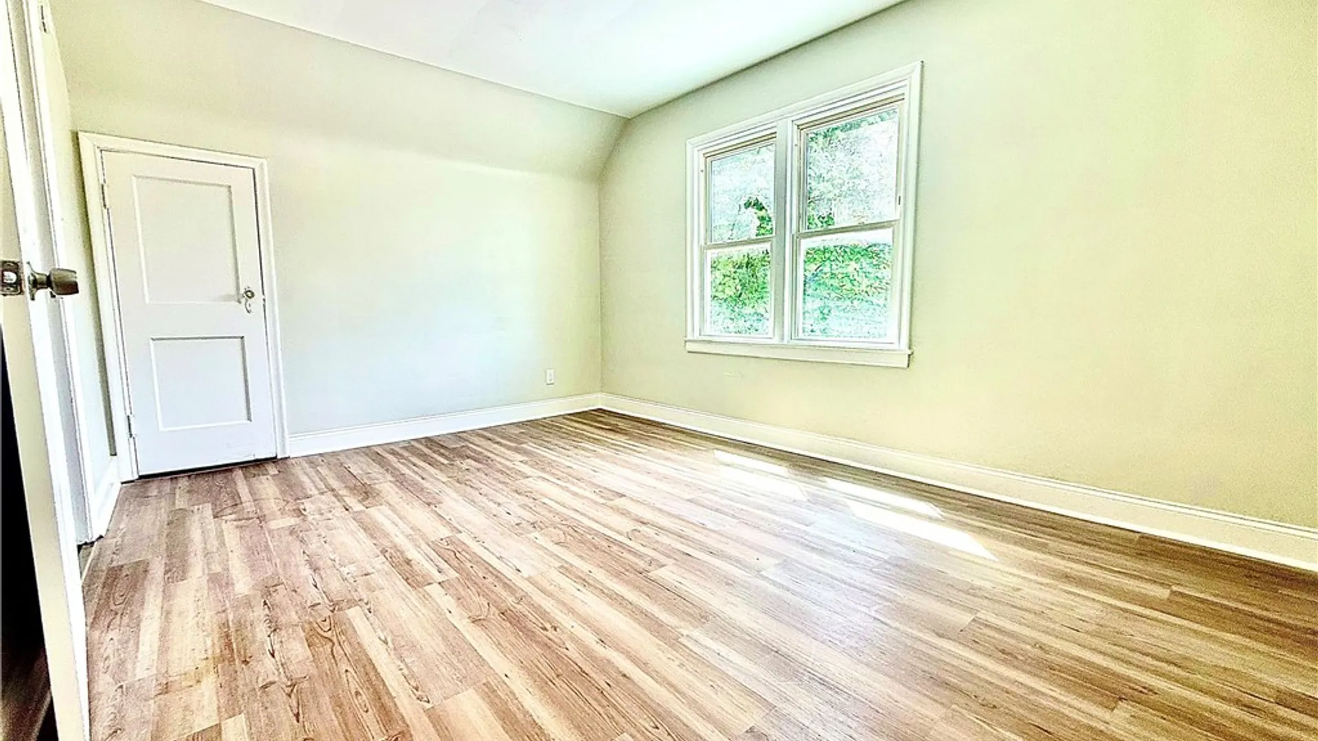 Property at 839 17th Street, Niagara Falls, NY 14301 14