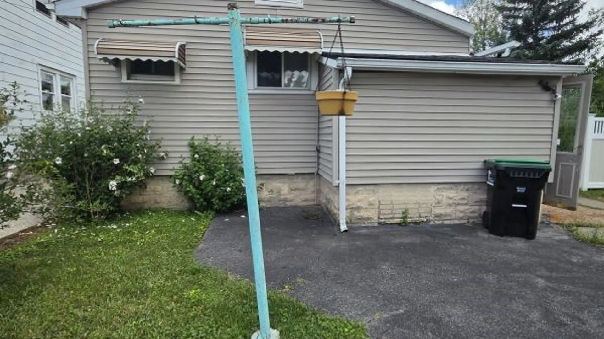 Property at 520 University Avenue, Tonawanda, NY 14223 8