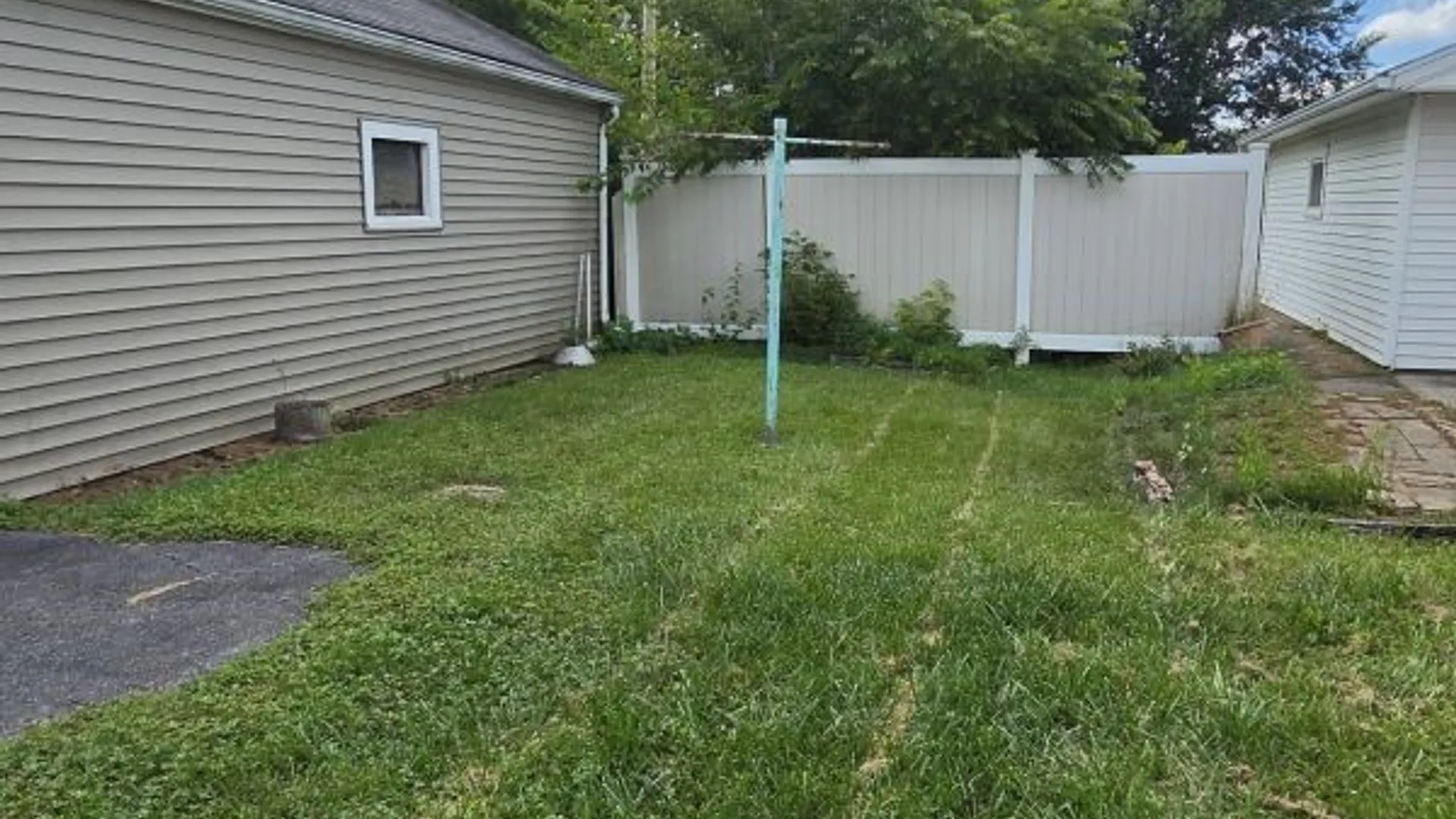 Property at 520 University Avenue, Tonawanda, NY 14223 9