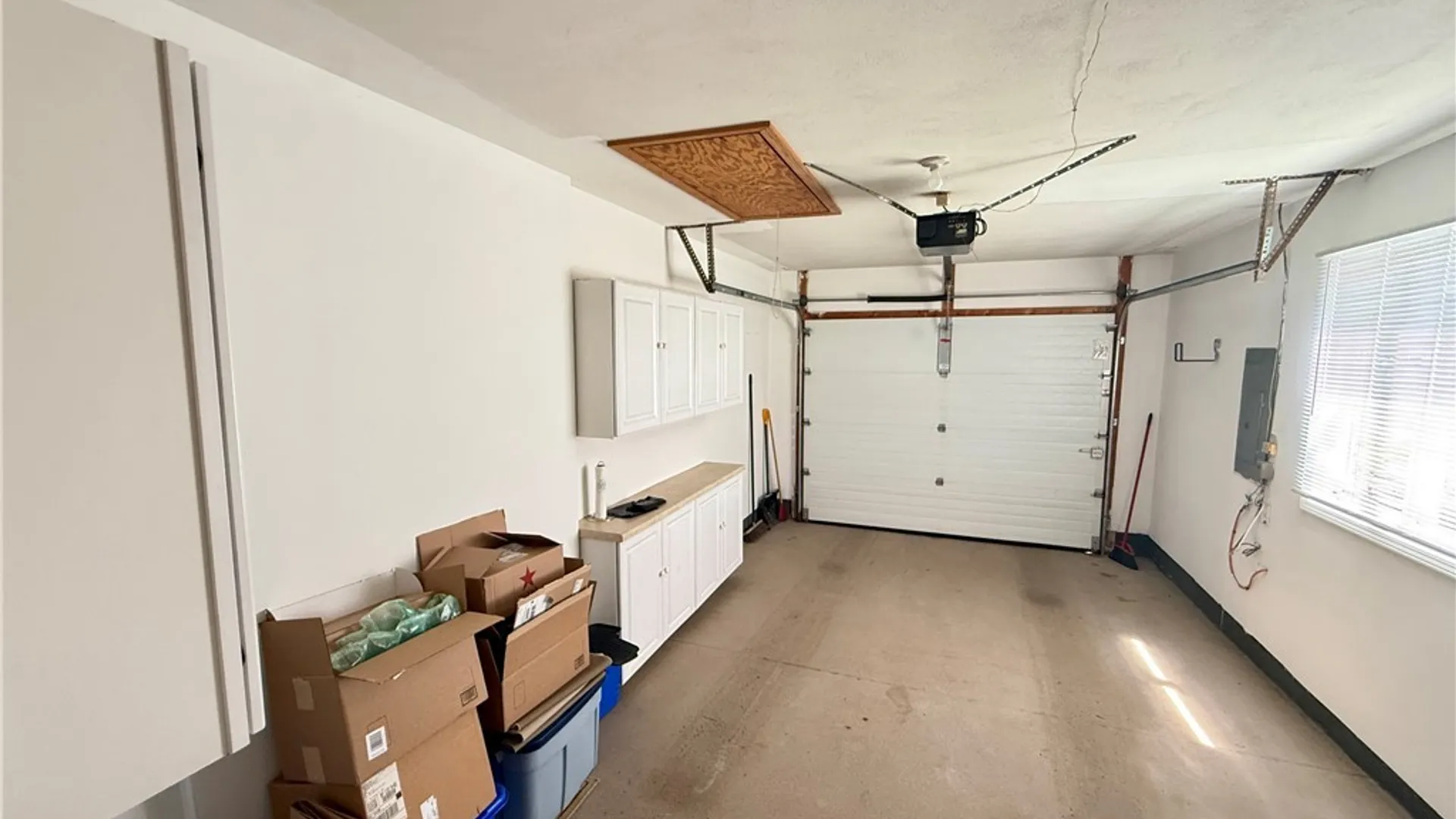Property at 376 Summerhaven Drive, Manlius, NY 13057 20