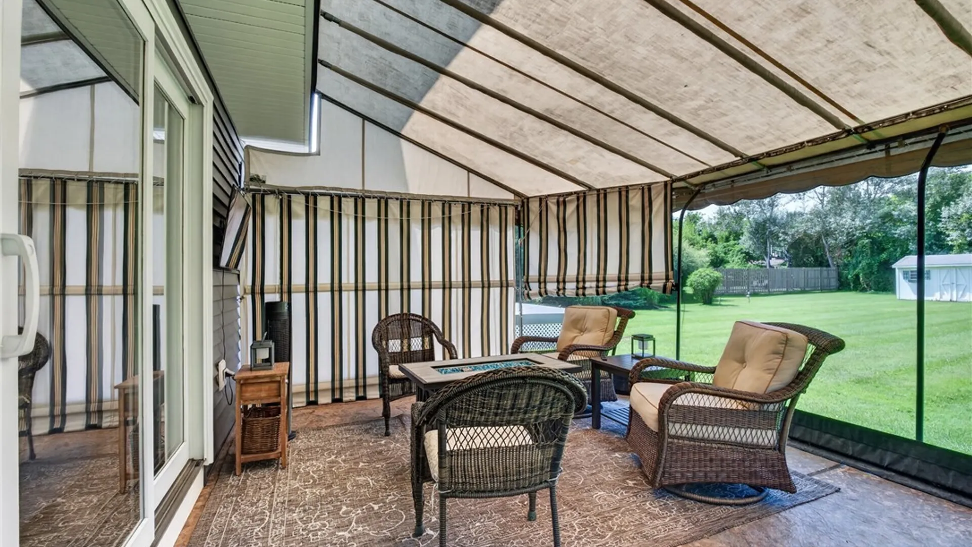 Property at 5030 Clearview Dr, Clarence, NY 14221 15