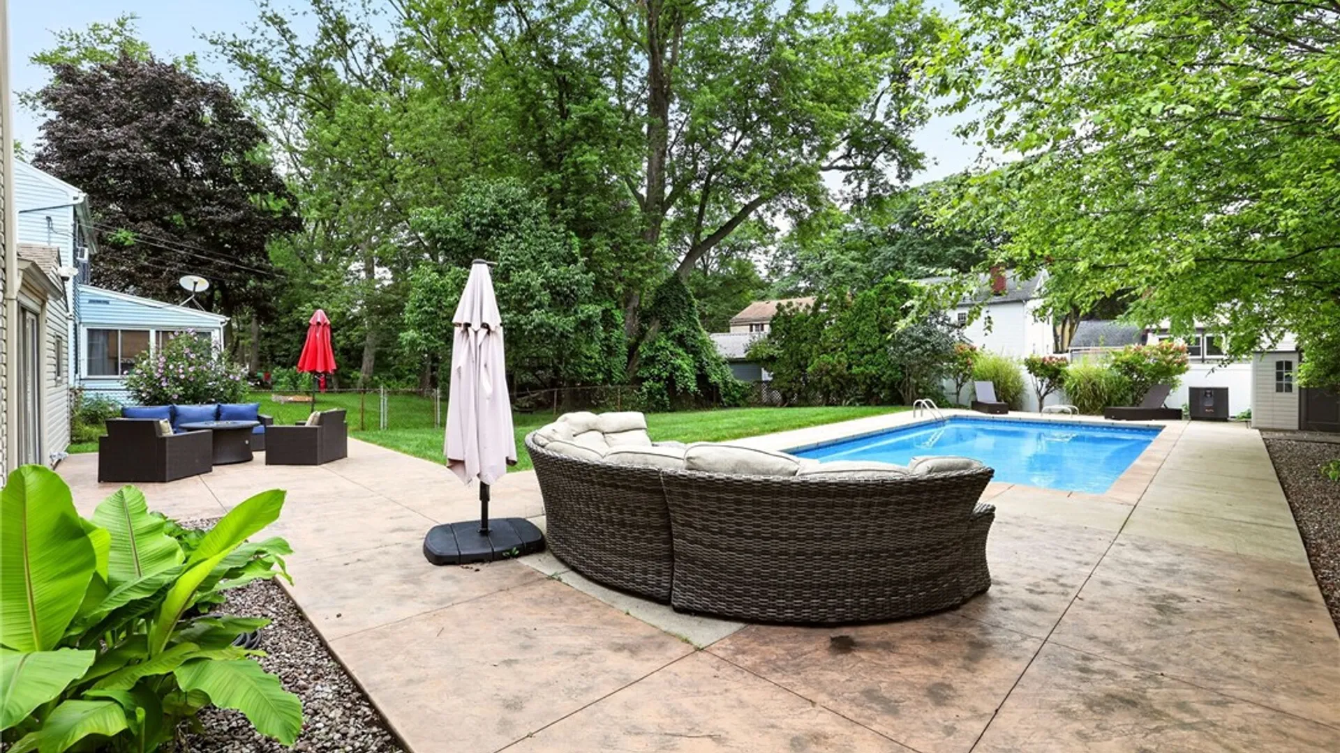 Property at 106 Stonehenge Road, Irondequoit, NY 14609 3