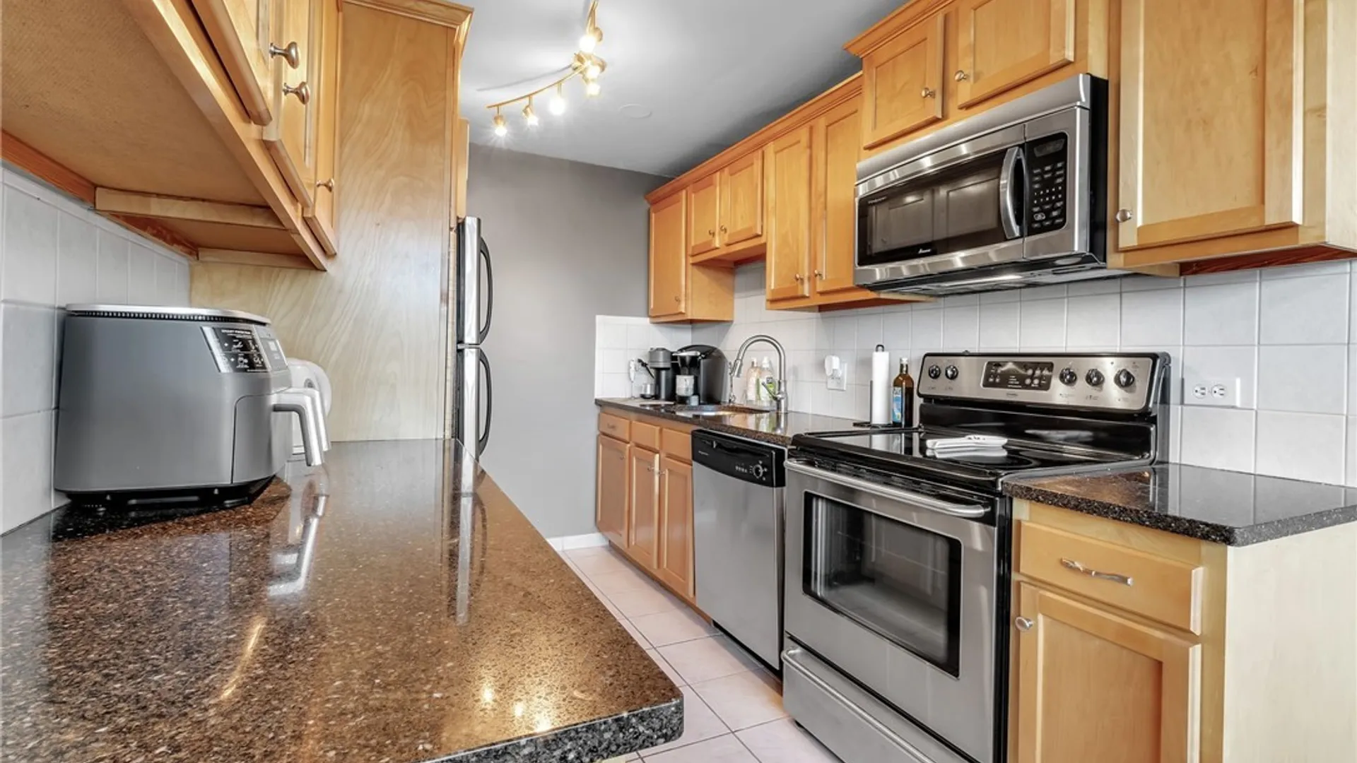 Property at 849 Delaware Avenue, Buffalo, NY 14209 4