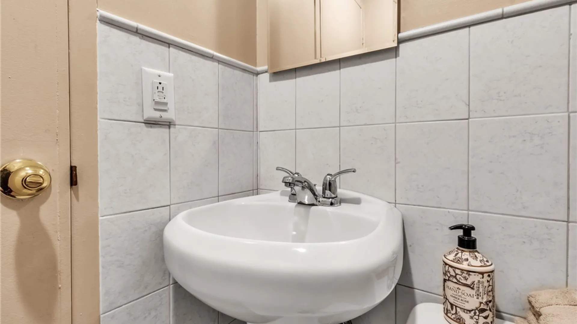 Property at 849 Delaware Avenue, Buffalo, NY 14209 19