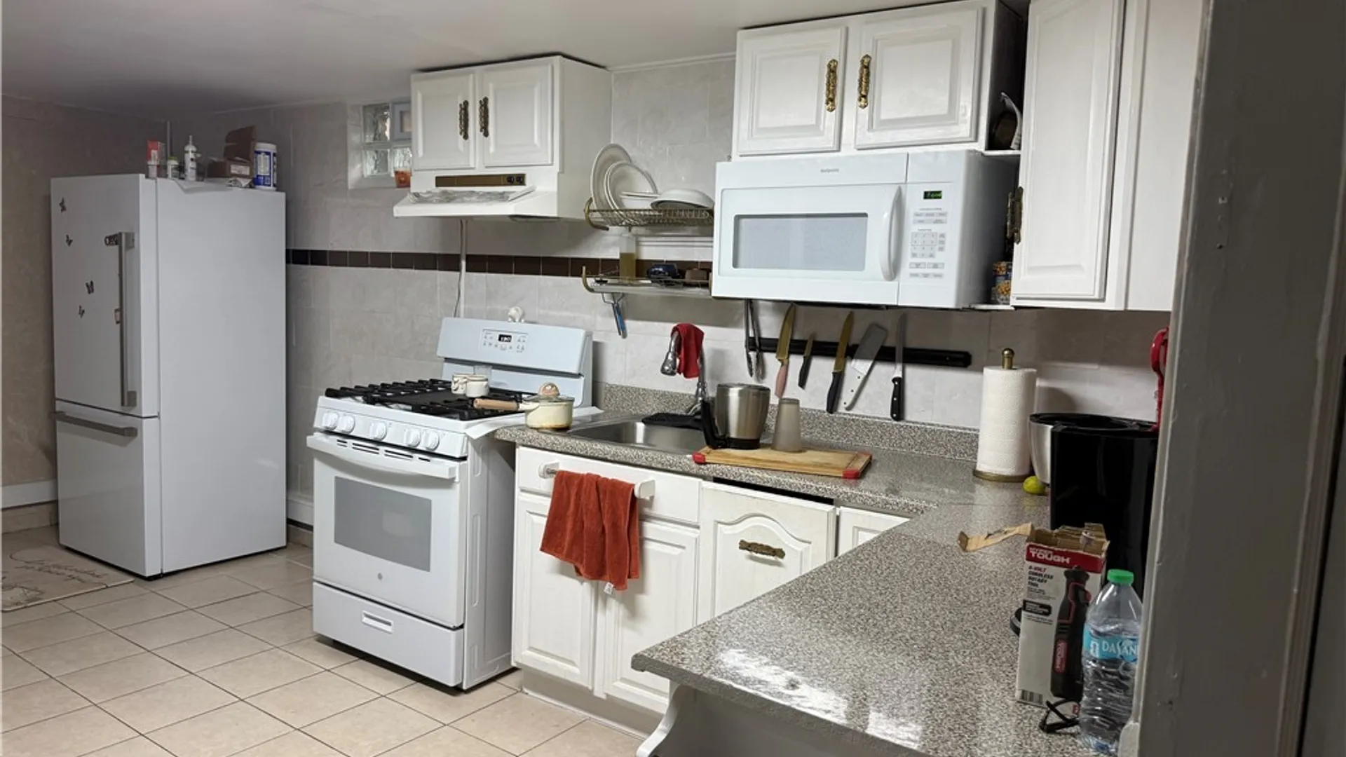 Property at 609 Demong Drive, Syracuse, NY 13214 12