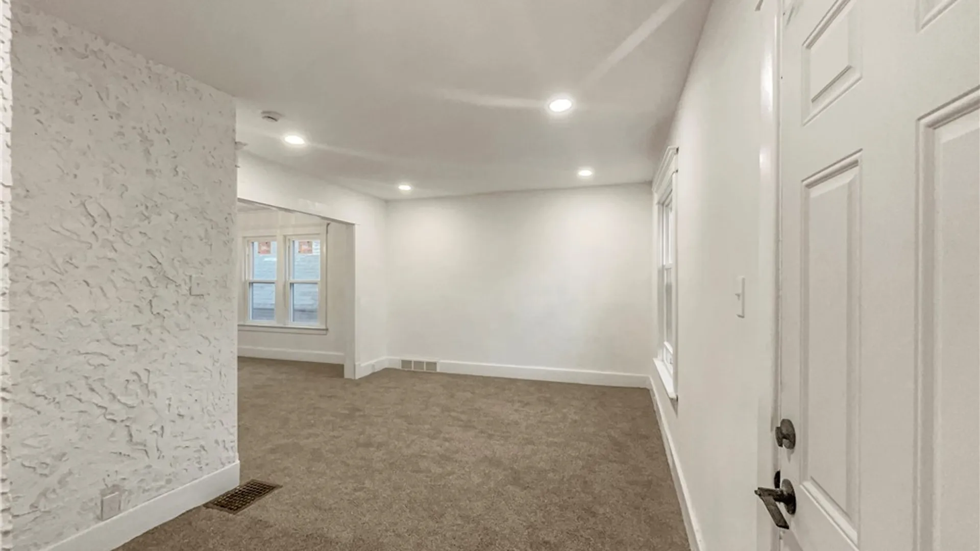 Property at 20 Garfield Street, Buffalo, NY 14207 16