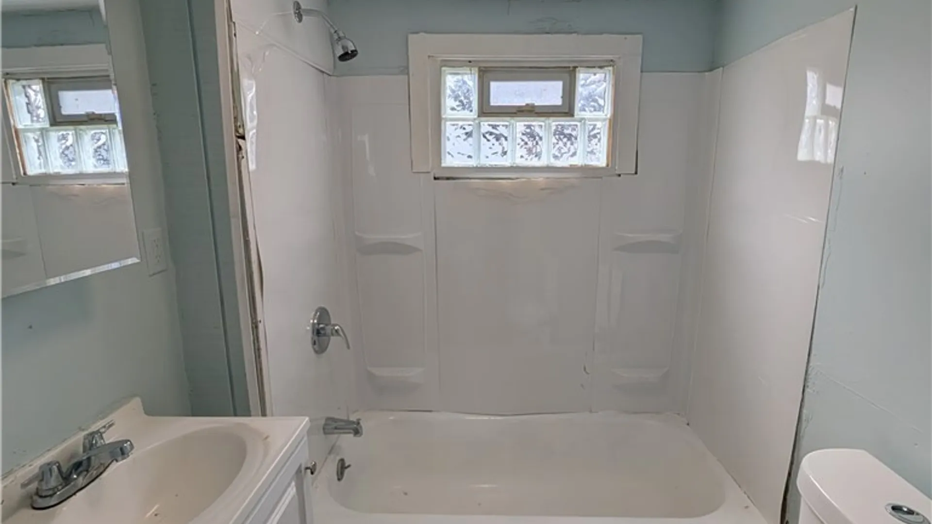 Property at 108 Goodyear Avenue, Buffalo, NY 14212 7