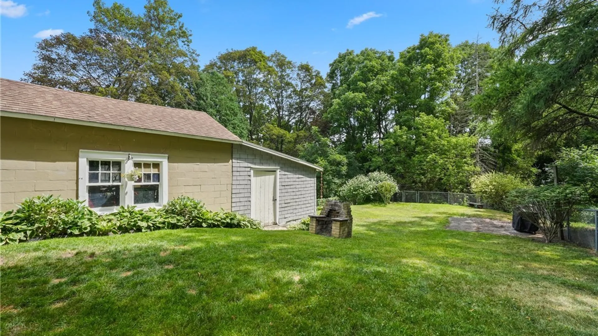 Property at 21 Elderkin Avenue, Camillus, NY 13031 38