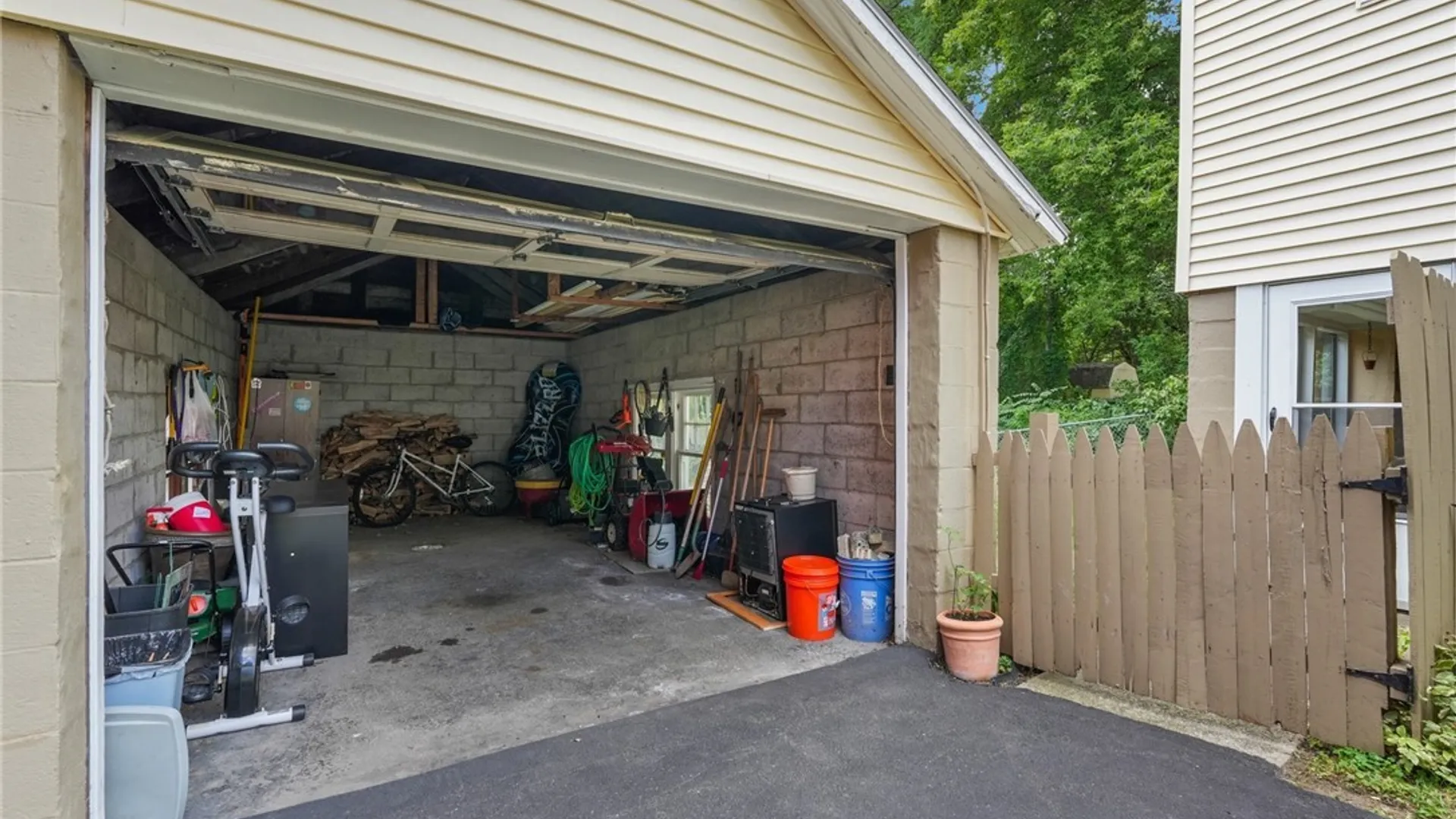 Property at 21 Elderkin Avenue, Camillus, NY 13031 35