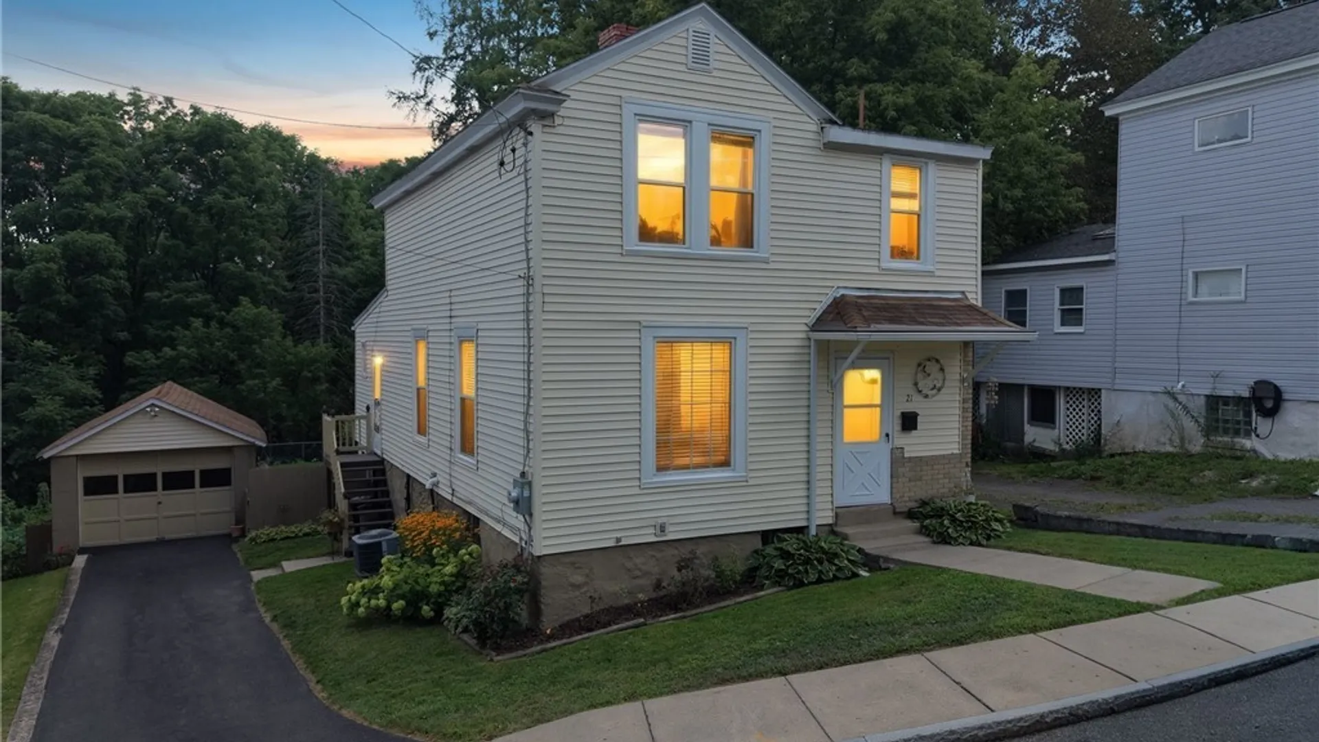 Property at 21 Elderkin Avenue, Camillus, NY 13031 5