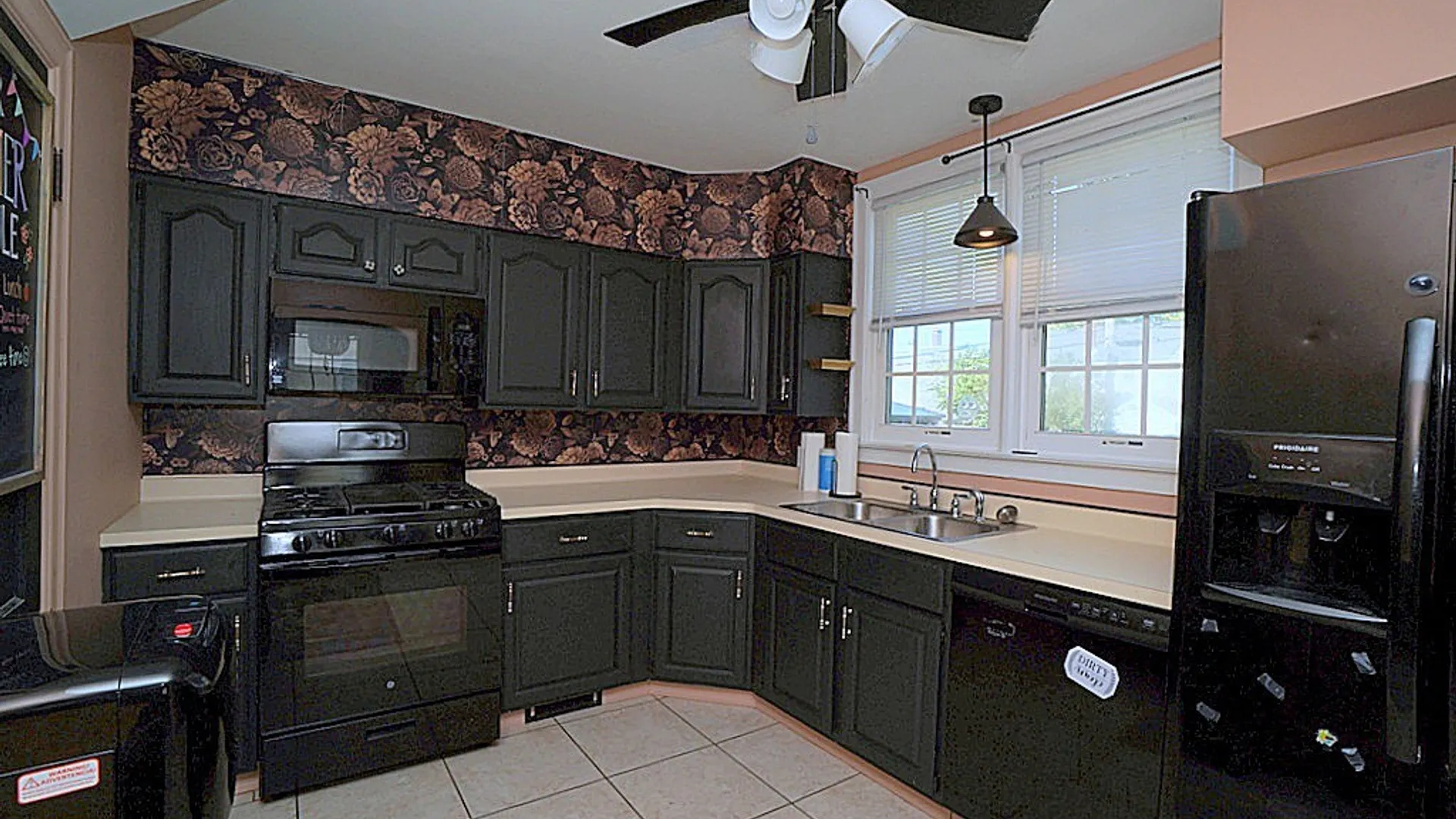 Property at 228 Lindsay Place, North Tonawanda, NY 14120 10