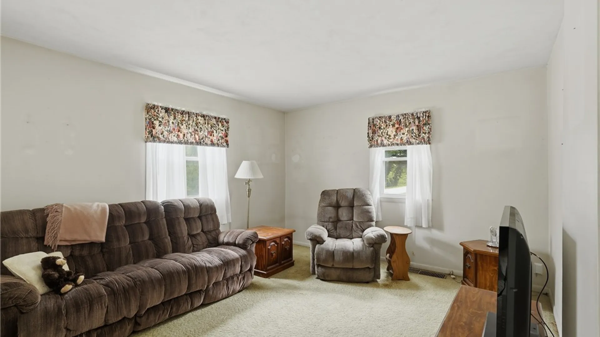Property at 4400 Limerick Street, Marcellus, NY 13108 10