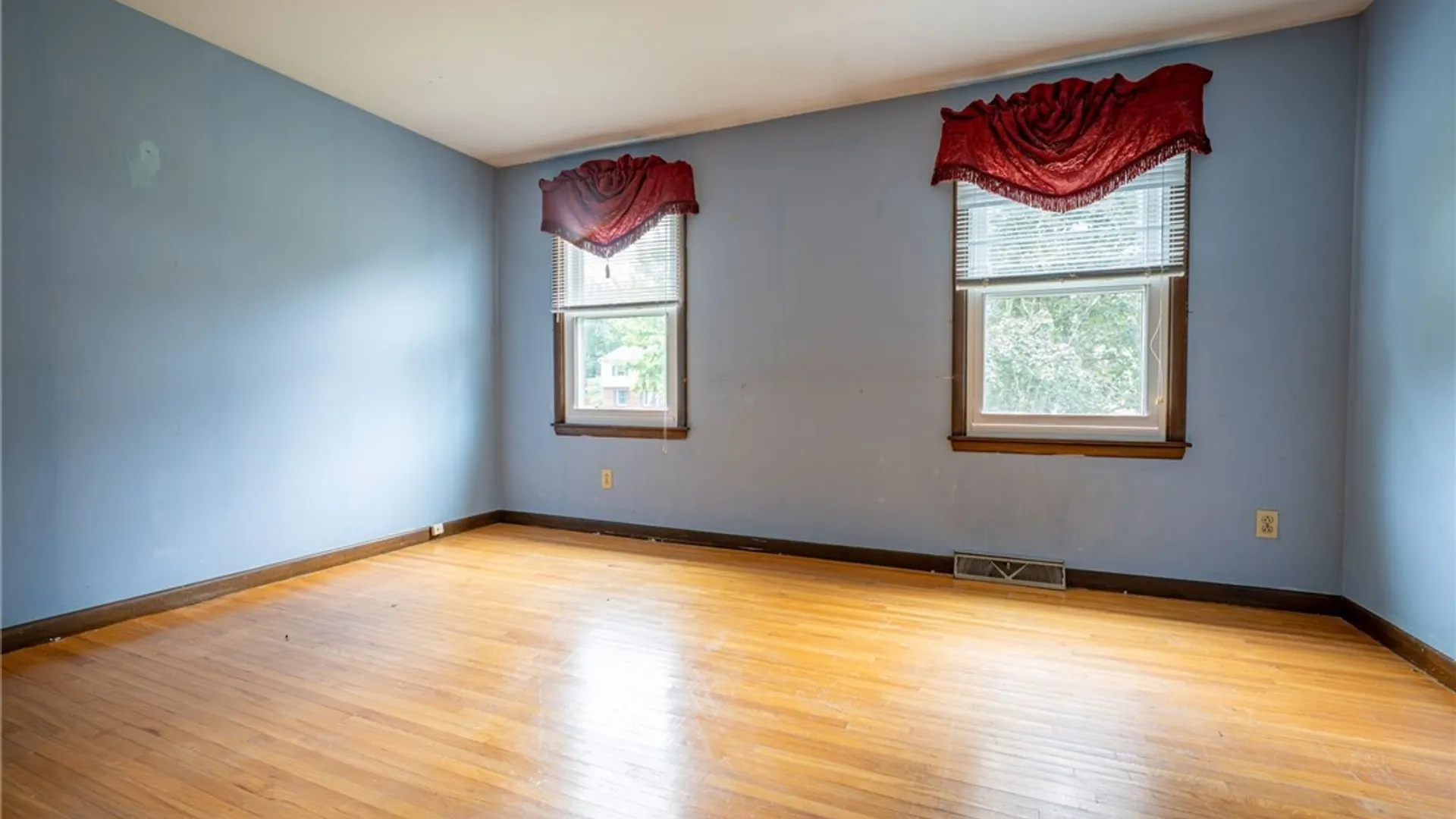 Property at 64 Candy Lane, Orchard Park, NY 14127 21