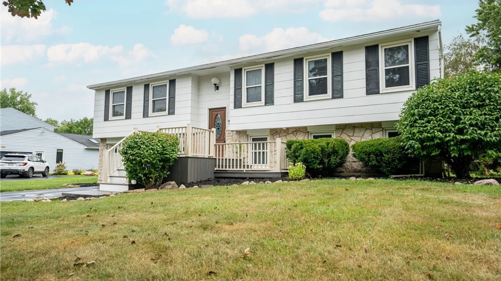 Property at 64 Candy Lane, Orchard Park, NY 14127 3