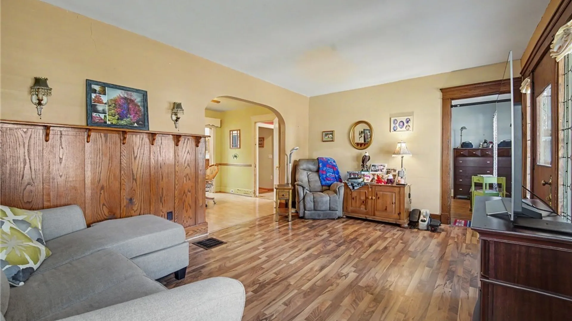 Property at 29 Beverly Place, Hamburg, NY 14075 10